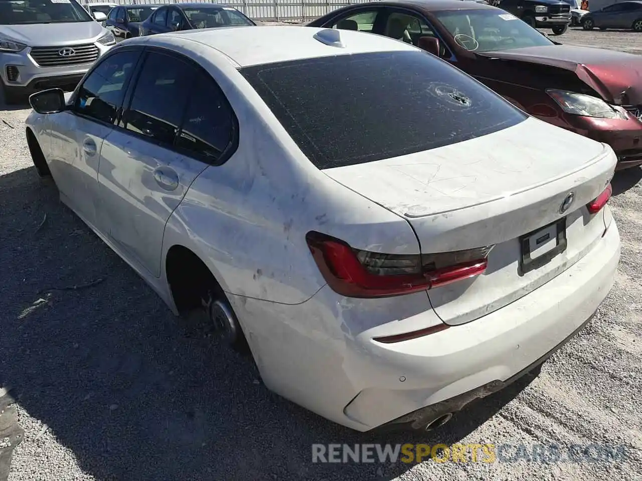 3 Photograph of a damaged car 3MW5R1J08N8C28435 BMW 3 SERIES 2022