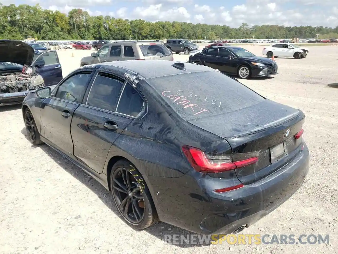 3 Photograph of a damaged car 3MW5R1J08N8C30251 BMW 3 SERIES 2022