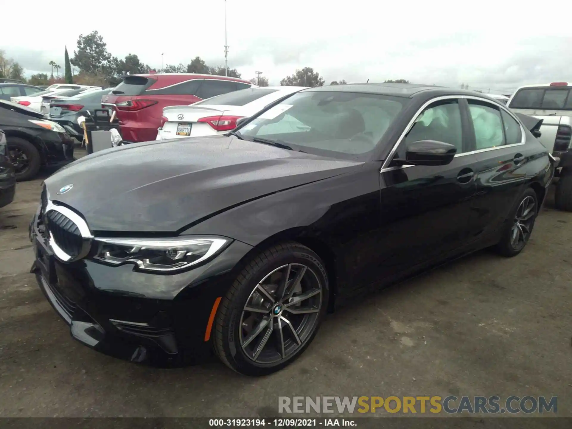 2 Photograph of a damaged car 3MW5R1J08N8C38270 BMW 3 SERIES 2022