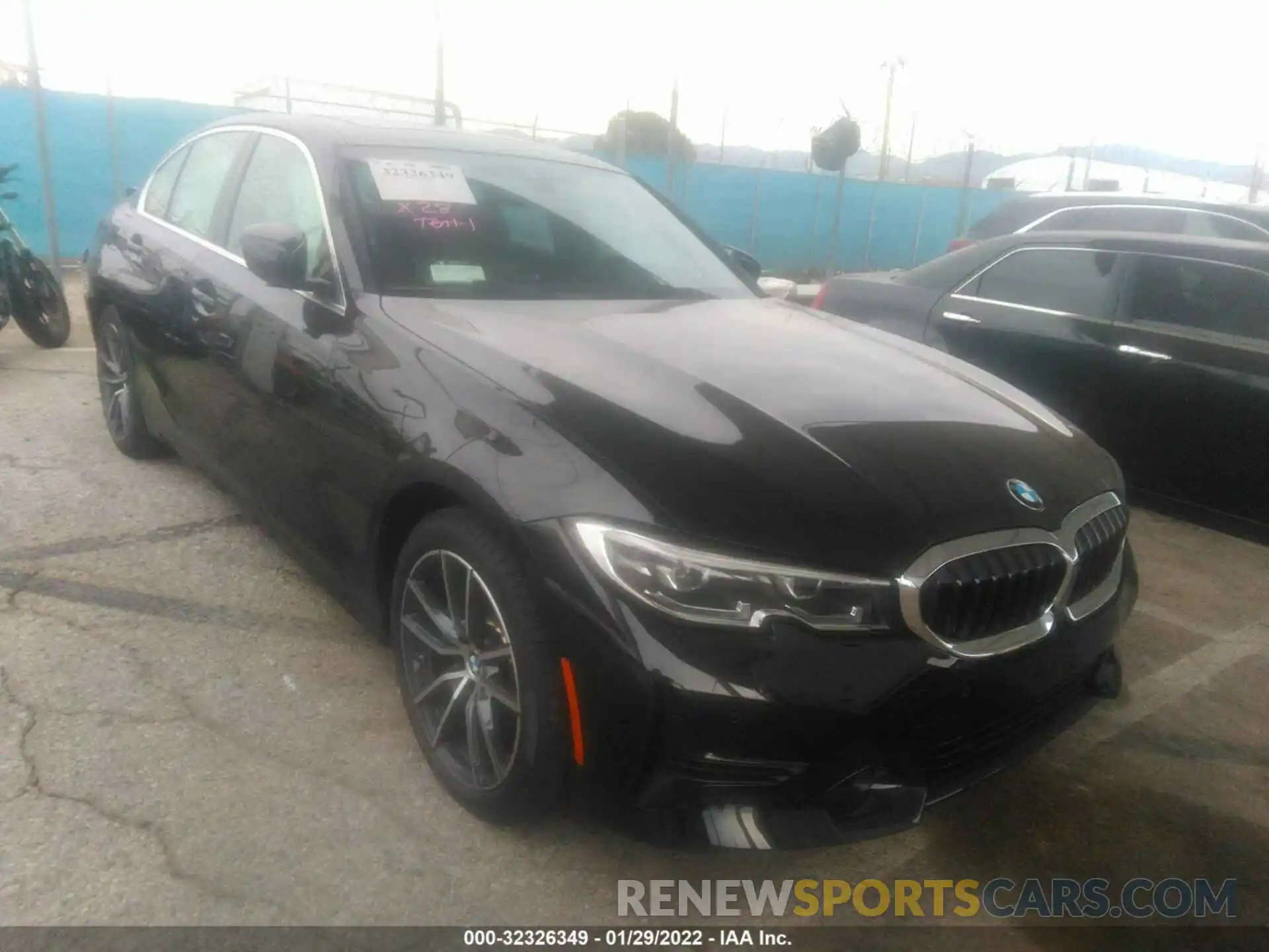 1 Photograph of a damaged car 3MW5R1J09N8C39864 BMW 3 SERIES 2022