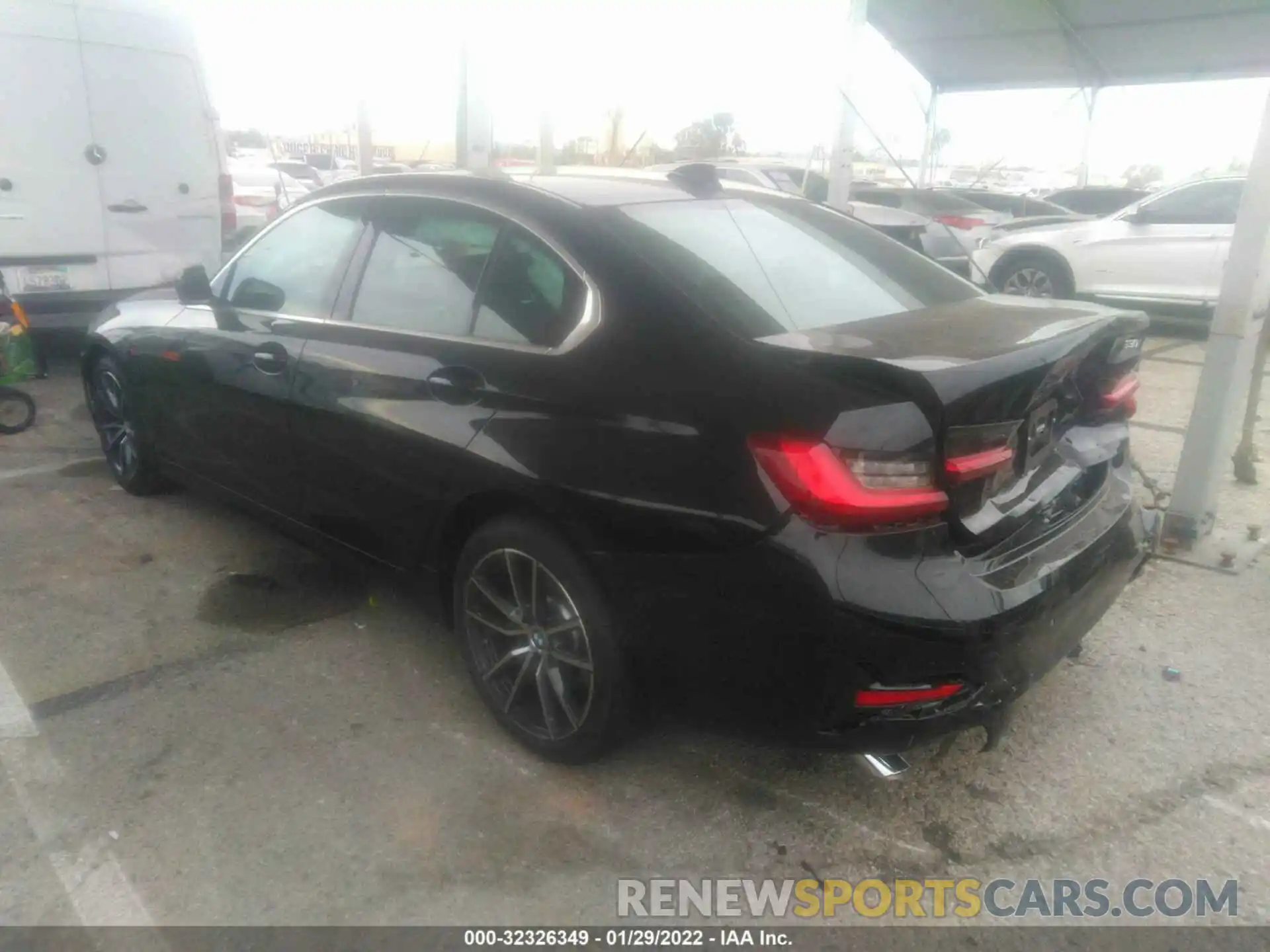 3 Photograph of a damaged car 3MW5R1J09N8C39864 BMW 3 SERIES 2022