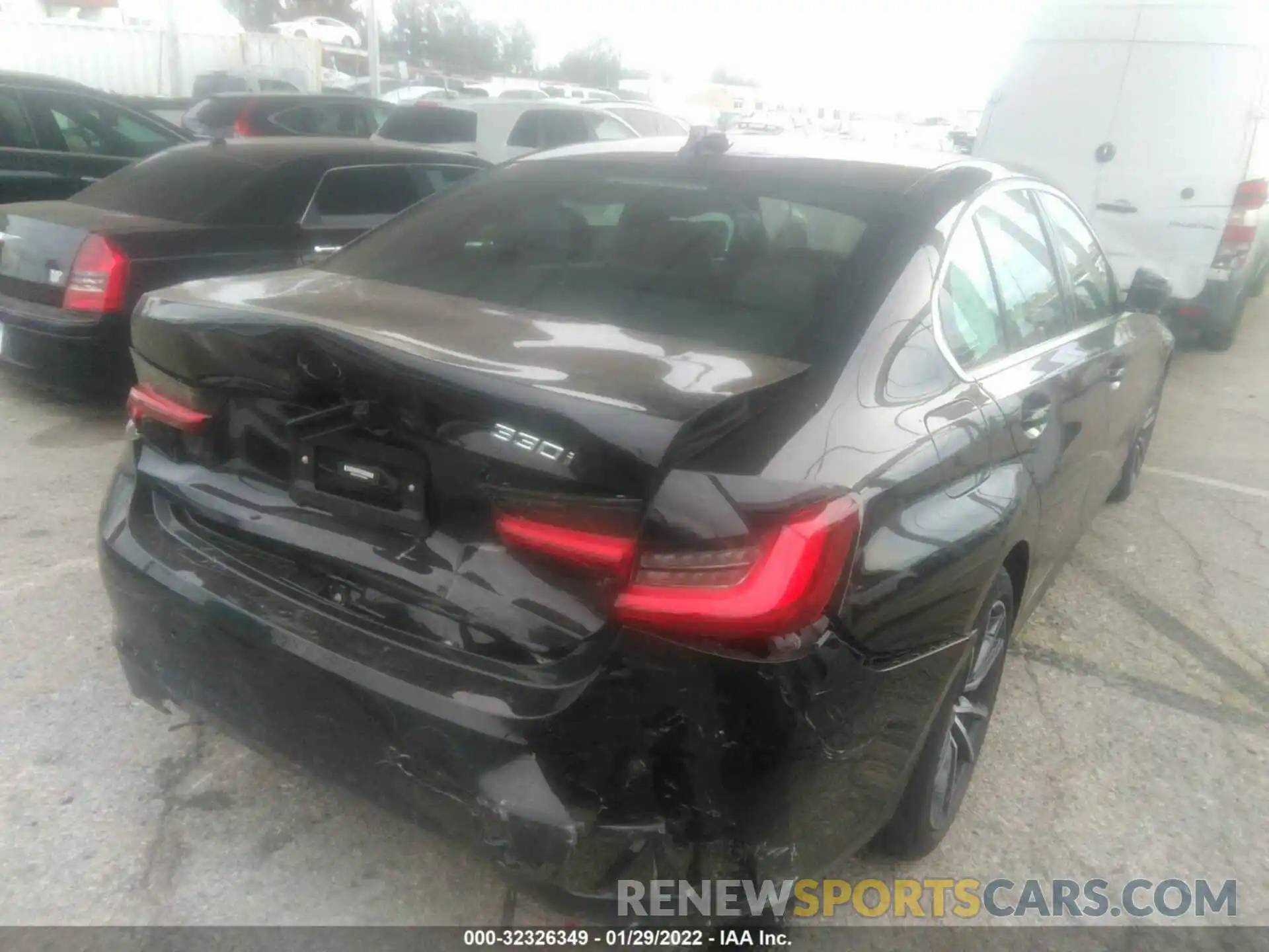 4 Photograph of a damaged car 3MW5R1J09N8C39864 BMW 3 SERIES 2022