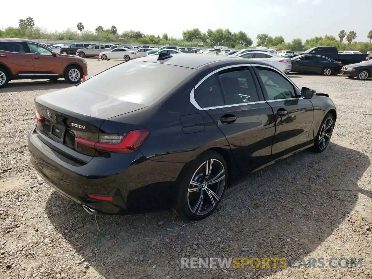 4 Photograph of a damaged car 3MW5R1J09N8C42862 BMW 3 SERIES 2022