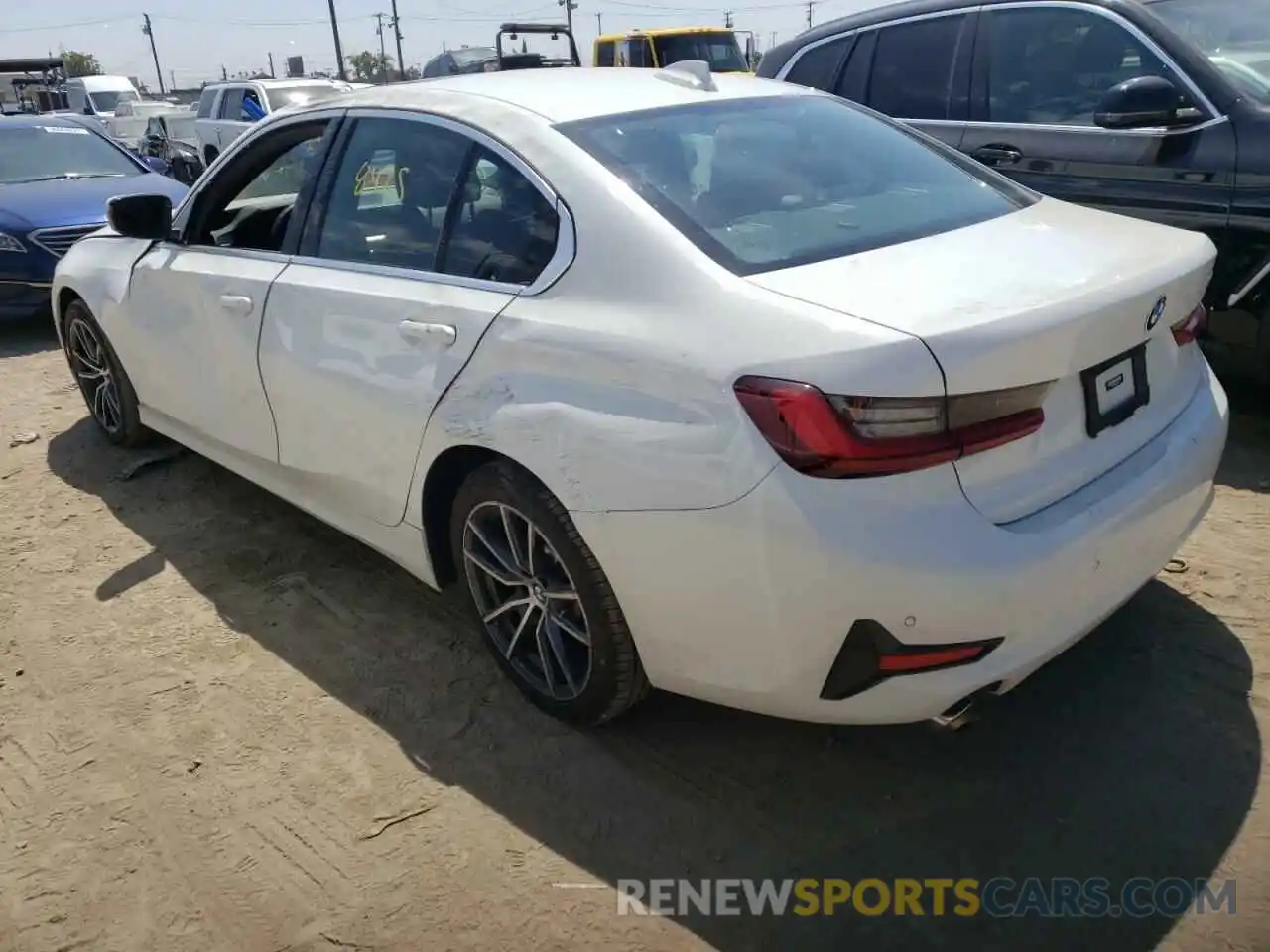 3 Photograph of a damaged car 3MW5R1J09N8C52954 BMW 3 SERIES 2022