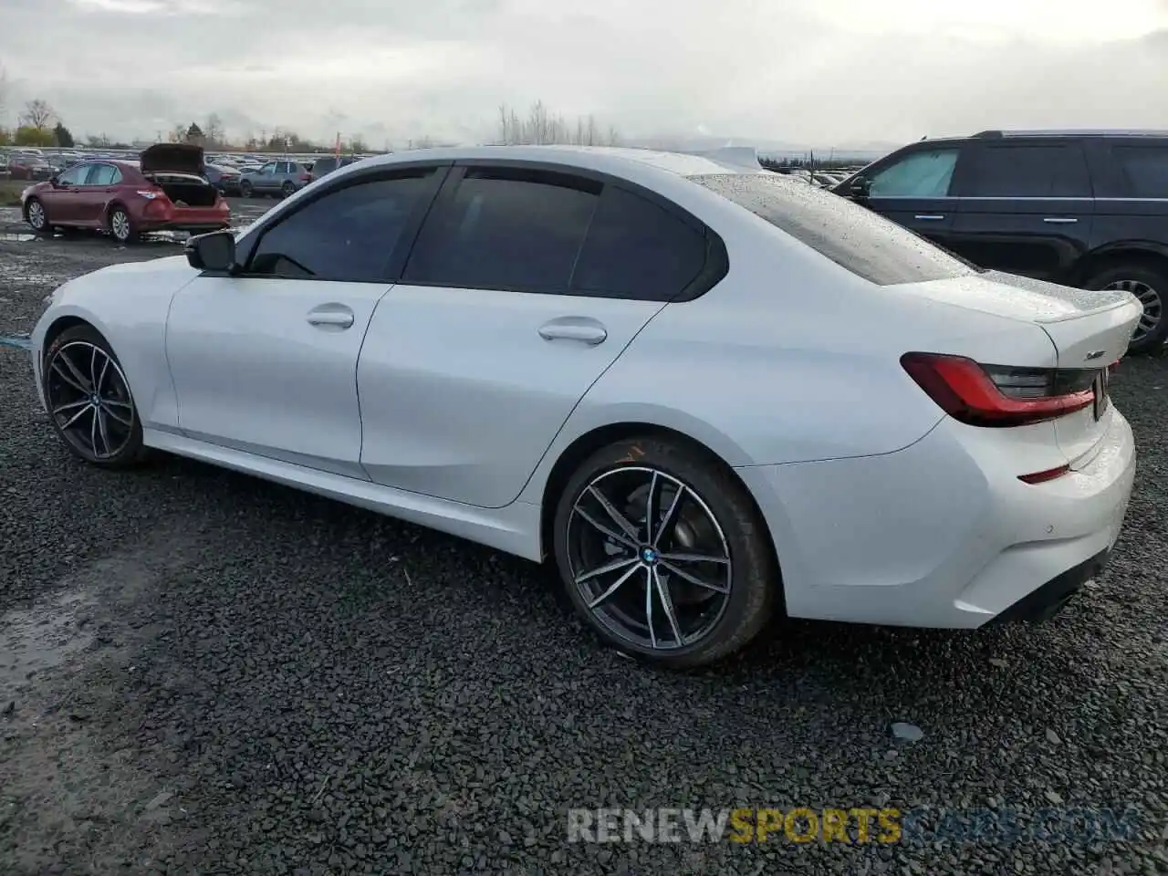 2 Photograph of a damaged car 3MW5R7J05N8C22465 BMW 3 SERIES 2022