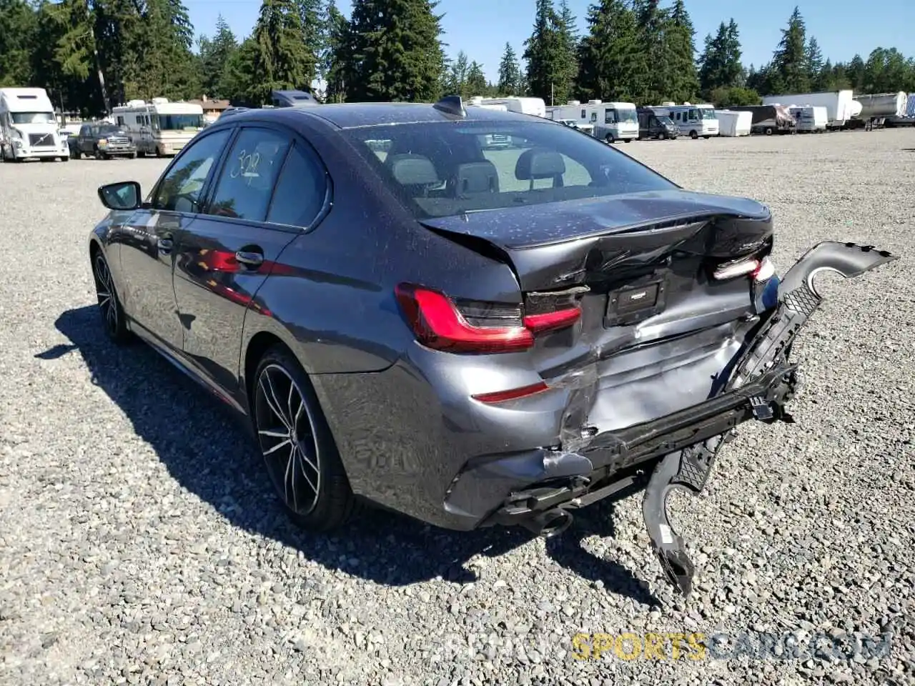 3 Photograph of a damaged car 3MW5R7J07N8C35671 BMW 3 SERIES 2022