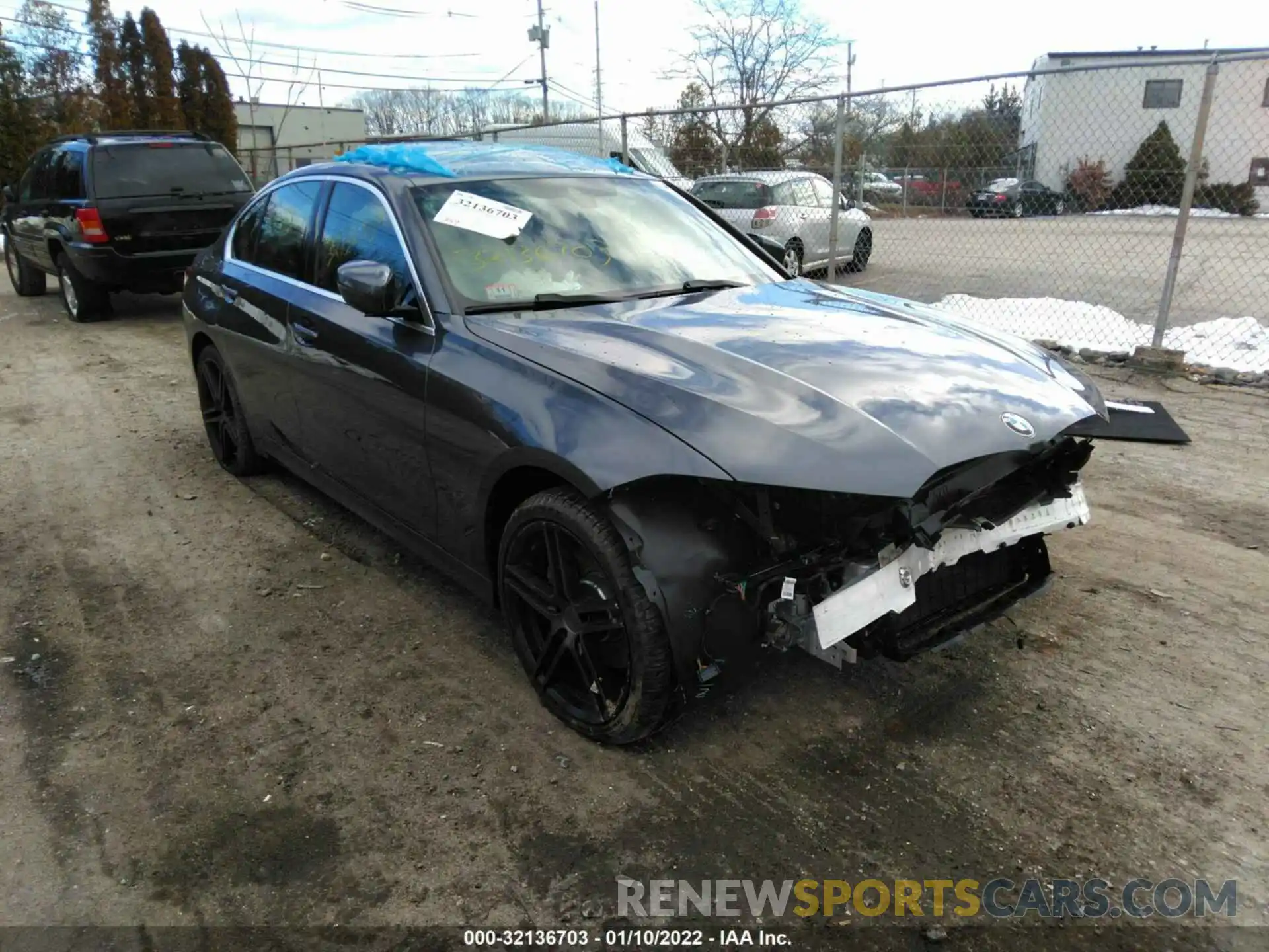 1 Photograph of a damaged car 3MW5R7J07N8C36254 BMW 3 SERIES 2022