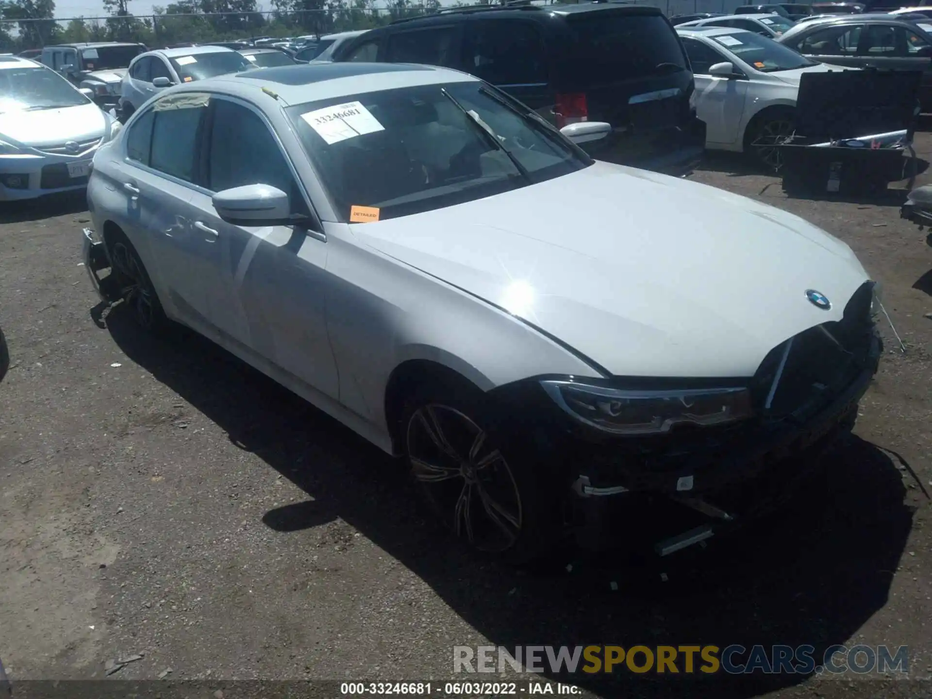 1 Photograph of a damaged car 3MW5R7J09N8C43299 BMW 3 SERIES 2022