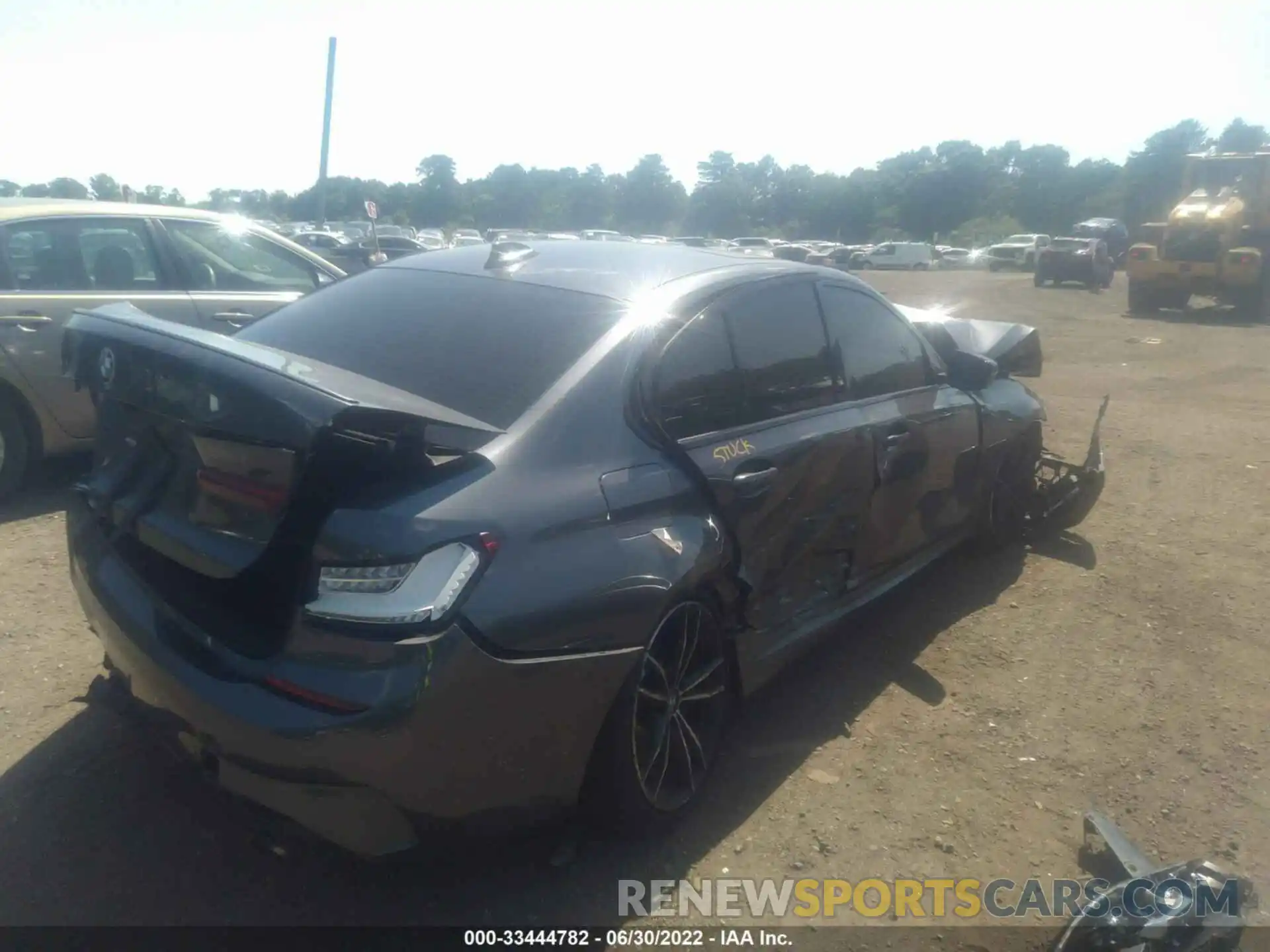 4 Photograph of a damaged car 3MW5R7J09N8C52052 BMW 3 SERIES 2022