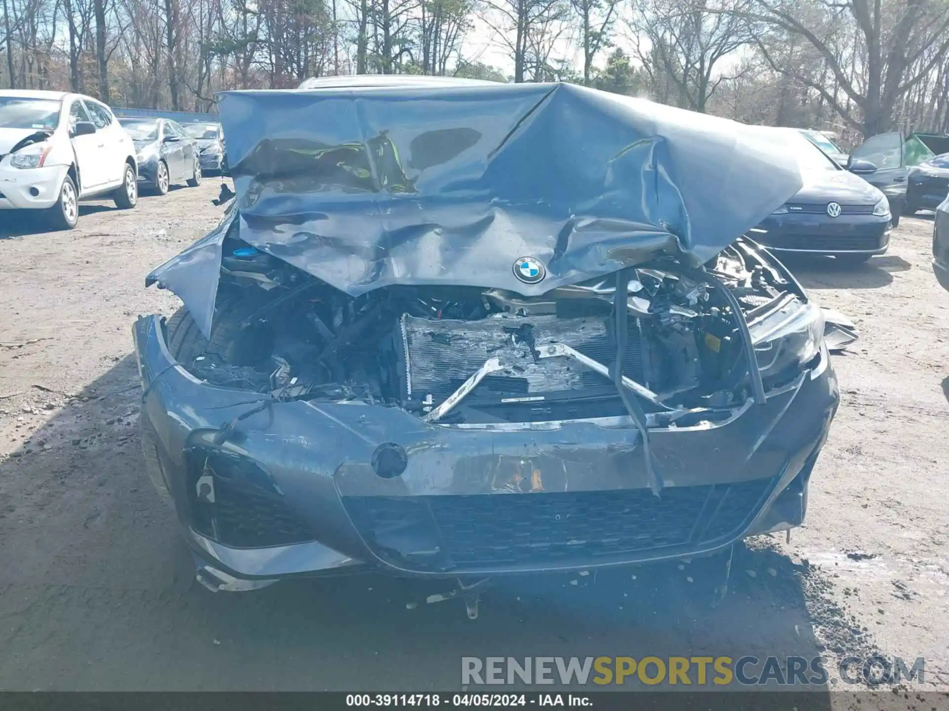 12 Photograph of a damaged car 3MW5U9J08N8C39027 BMW 3 SERIES 2022