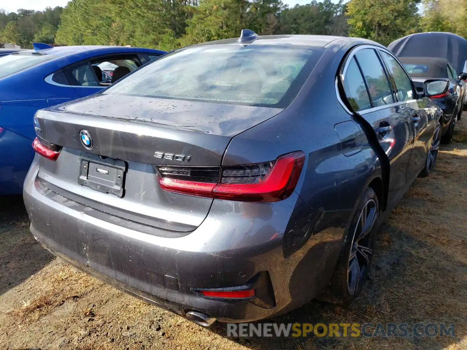 4 Photograph of a damaged car WBA5R7C04NFL69624 BMW 3 SERIES 2022