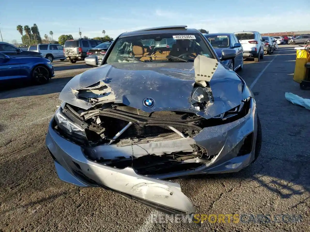 5 Фотография поврежденного автомобиля 3MW39FF01P8D05694 BMW 3 SERIES 2023