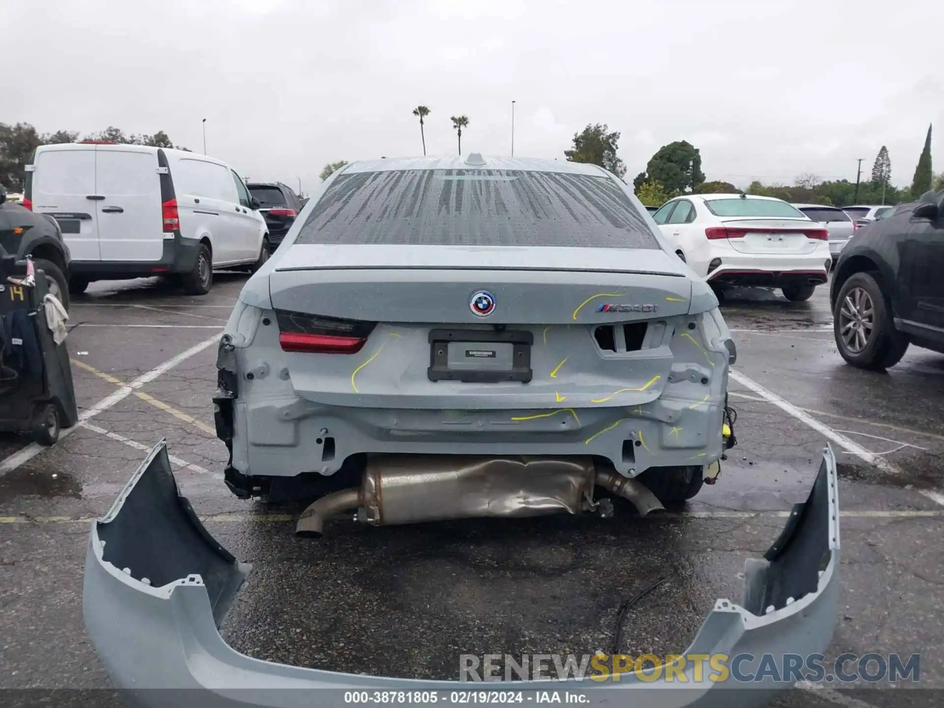 17 Photograph of a damaged car 3MW49FS04P8C82292 BMW 3 SERIES 2023
