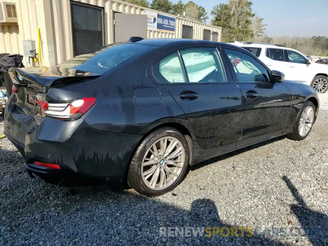 3 Photograph of a damaged car 3MW69FF08P8D51018 BMW 3 SERIES 2023