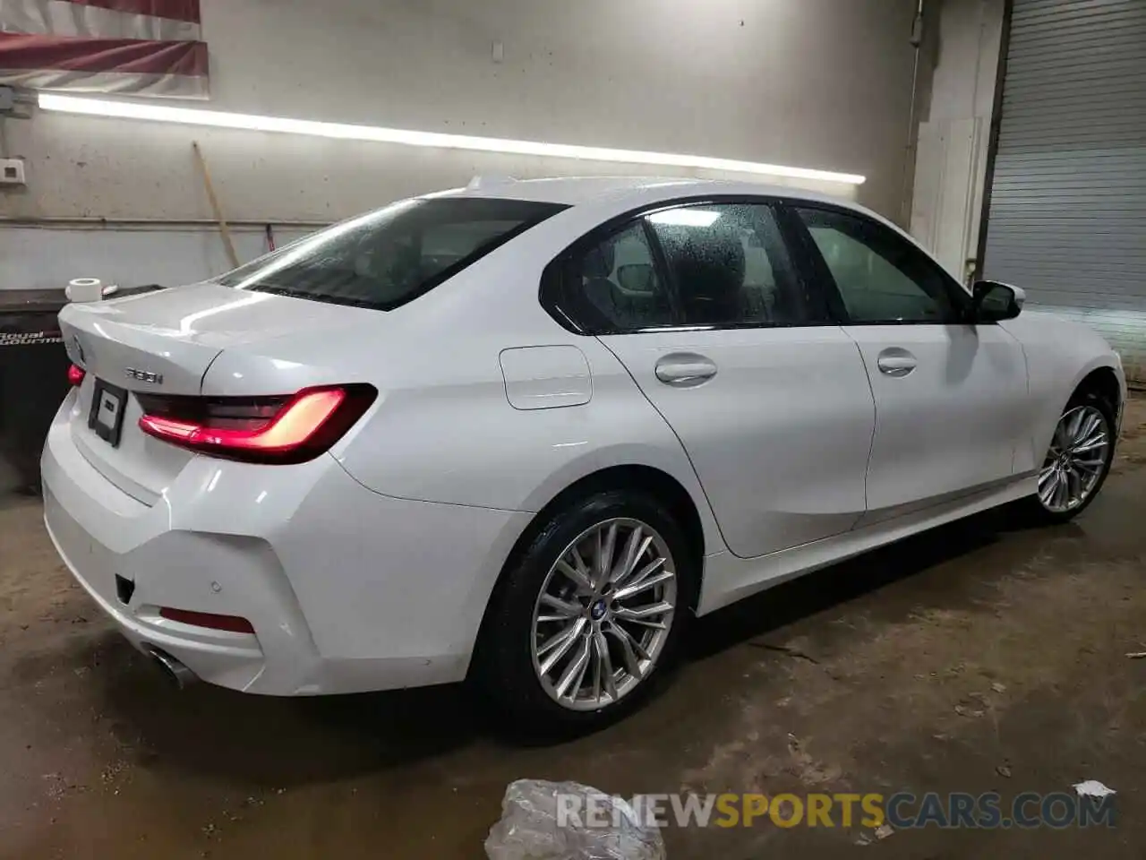 3 Photograph of a damaged car 3MW89FF0XP8D57136 BMW 3 SERIES 2023