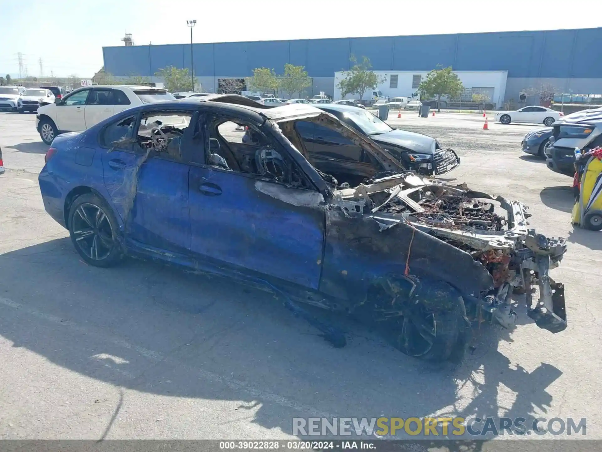 1 Photograph of a damaged car 3MW49FF04R8D99920 BMW 3 SERIES 2024