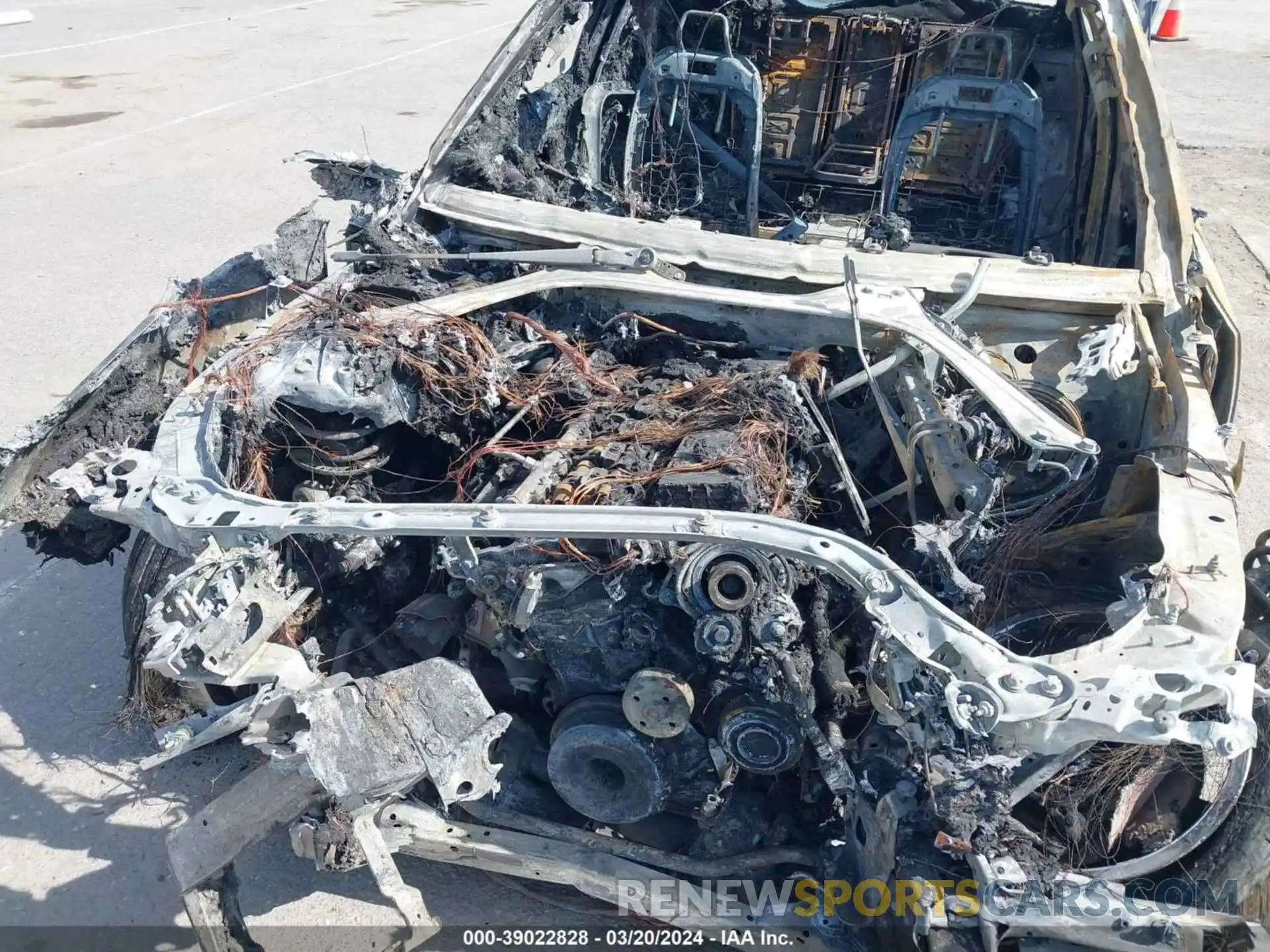 10 Photograph of a damaged car 3MW49FF04R8D99920 BMW 3 SERIES 2024