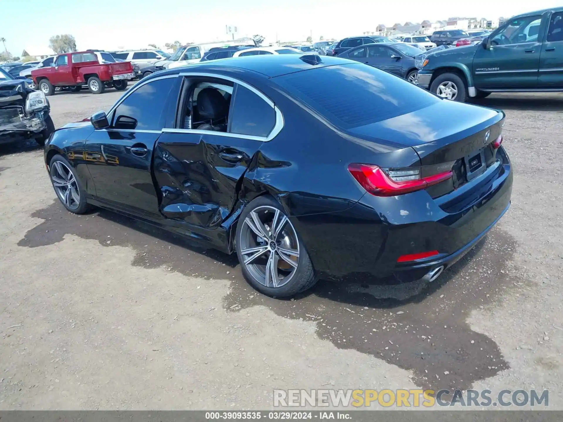 3 Photograph of a damaged car 3MW69FF05R8E09797 BMW 3 SERIES 2024