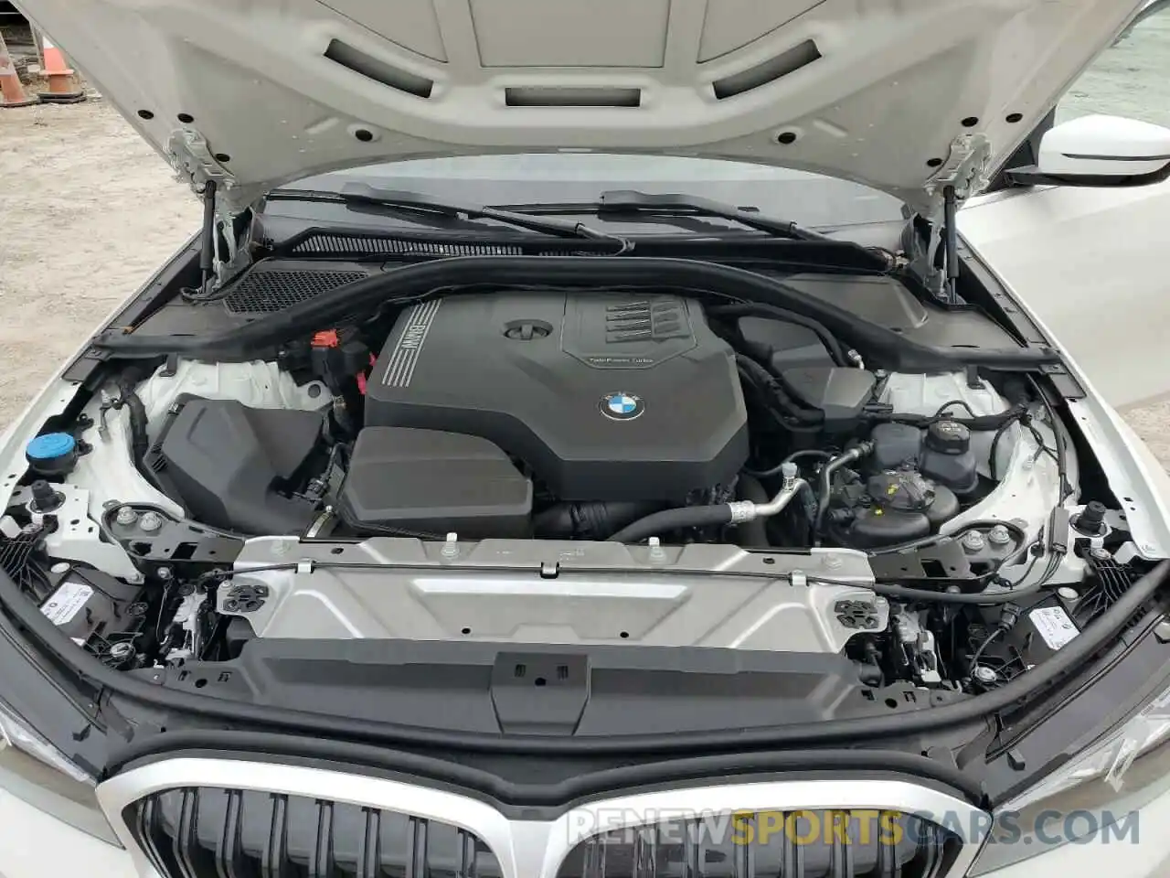 11 Фотография поврежденного автомобиля 3MW69FF07R8D81520 BMW 3 SERIES 2024