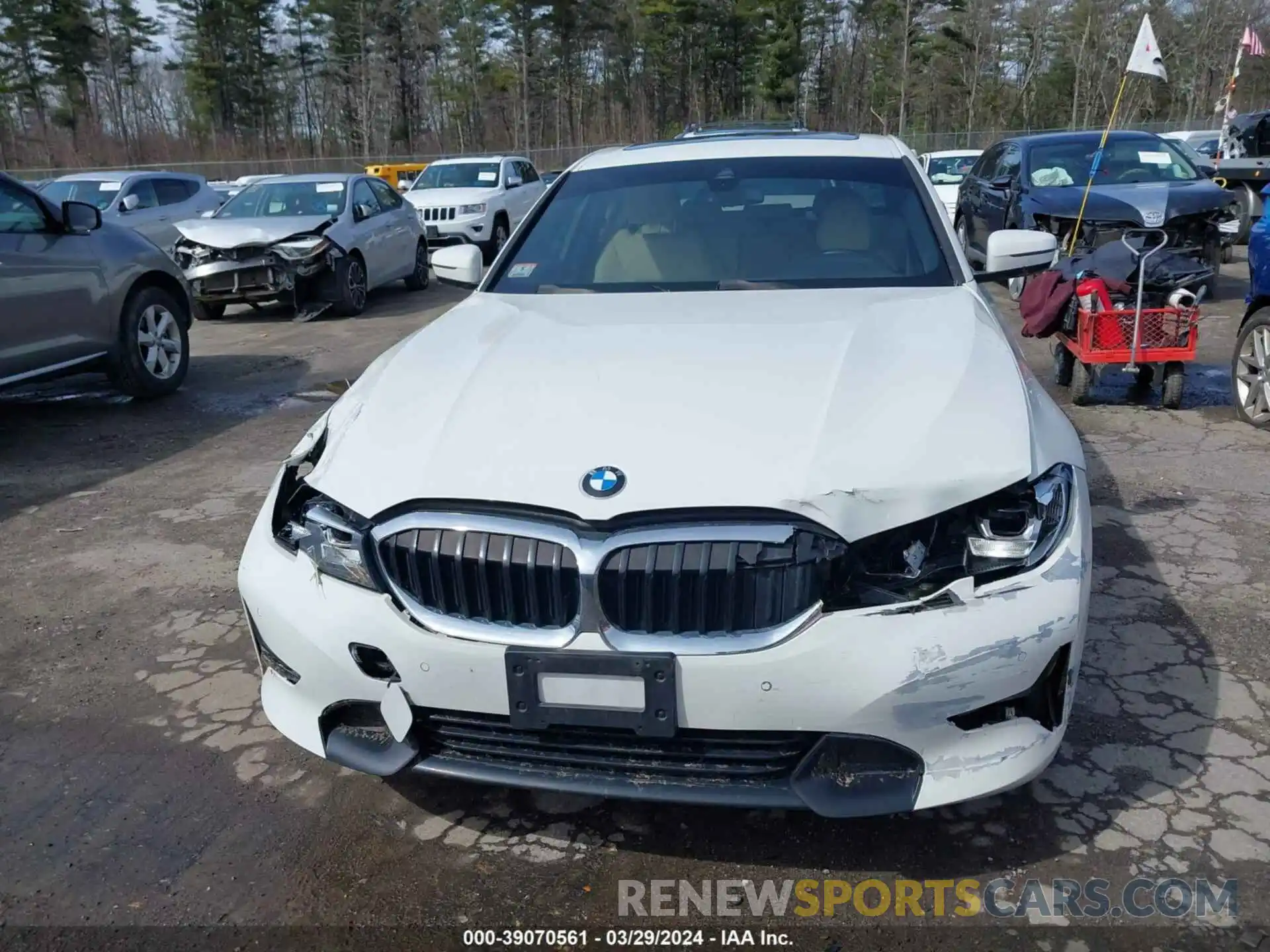 12 Photograph of a damaged car 3MW5R7J5XK8B00126 BMW 330I 2019