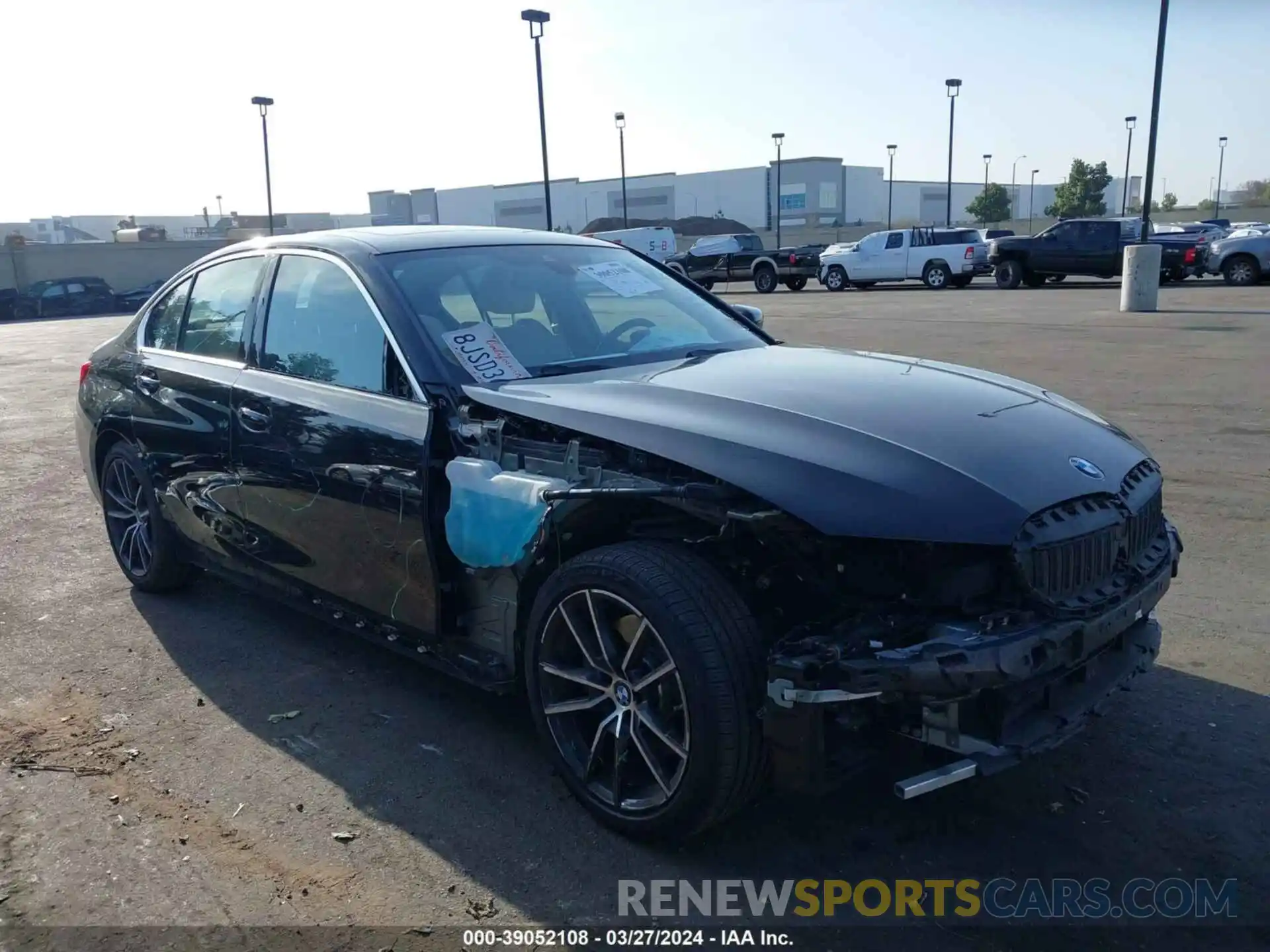 1 Фотография поврежденного автомобиля WBA5R1C50KAJ99103 BMW 330I 2019