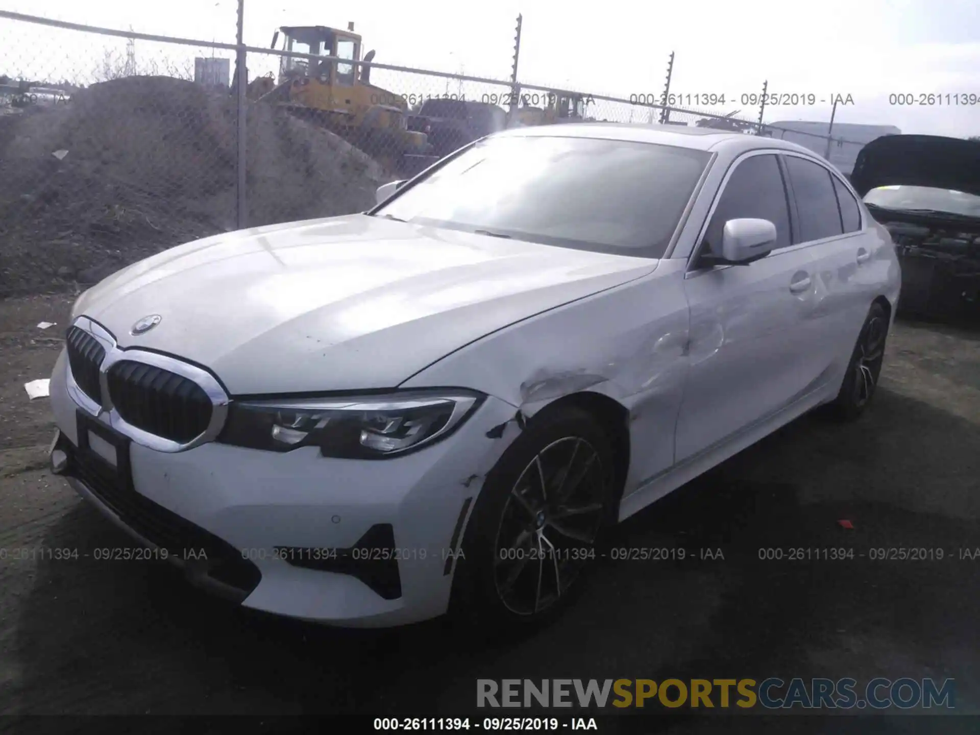 2 Фотография поврежденного автомобиля WBA5R1C50KAK08690 BMW 330I 2019