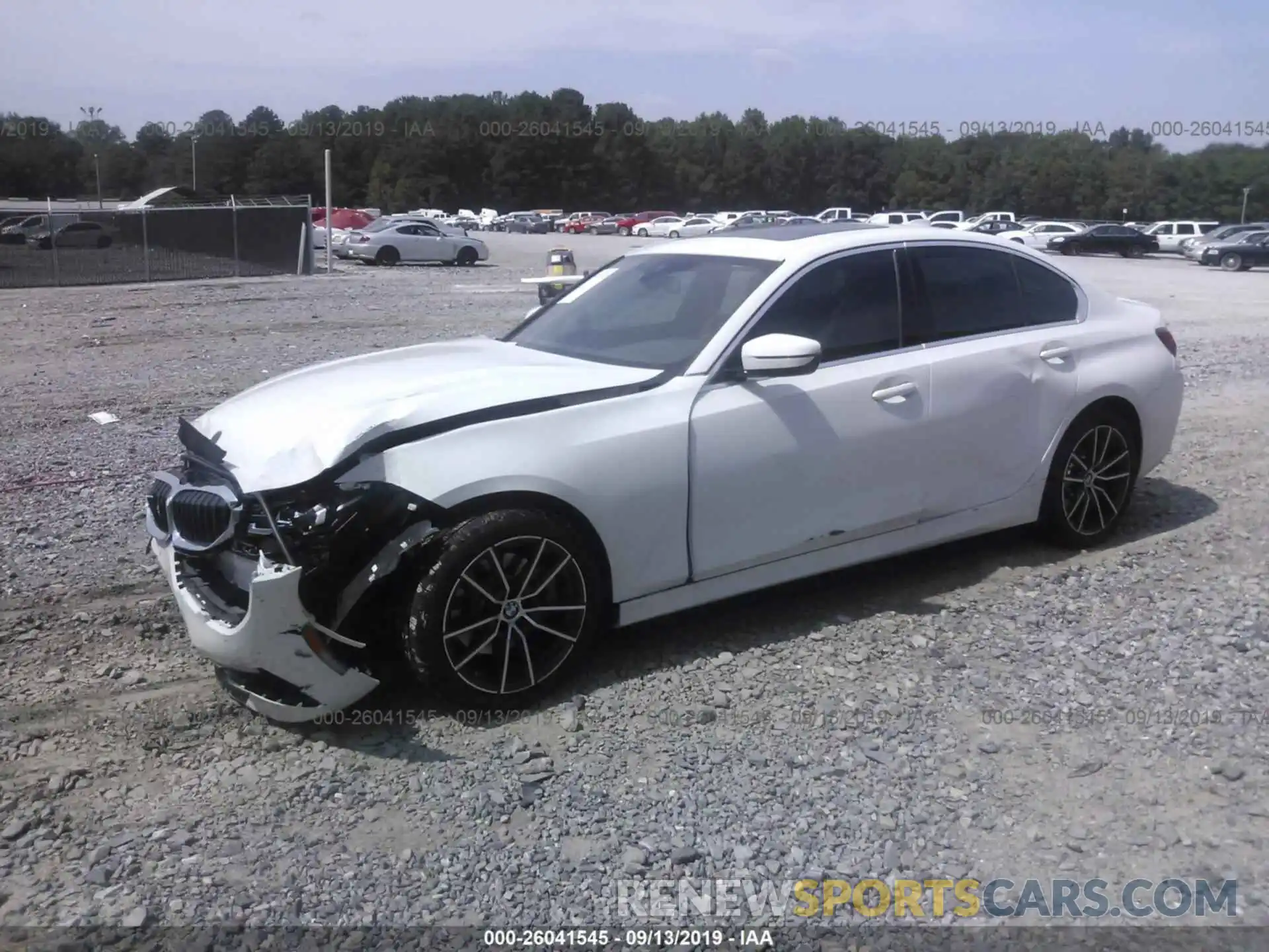 2 Фотография поврежденного автомобиля WBA5R1C5XKAJ99013 BMW 330I 2019