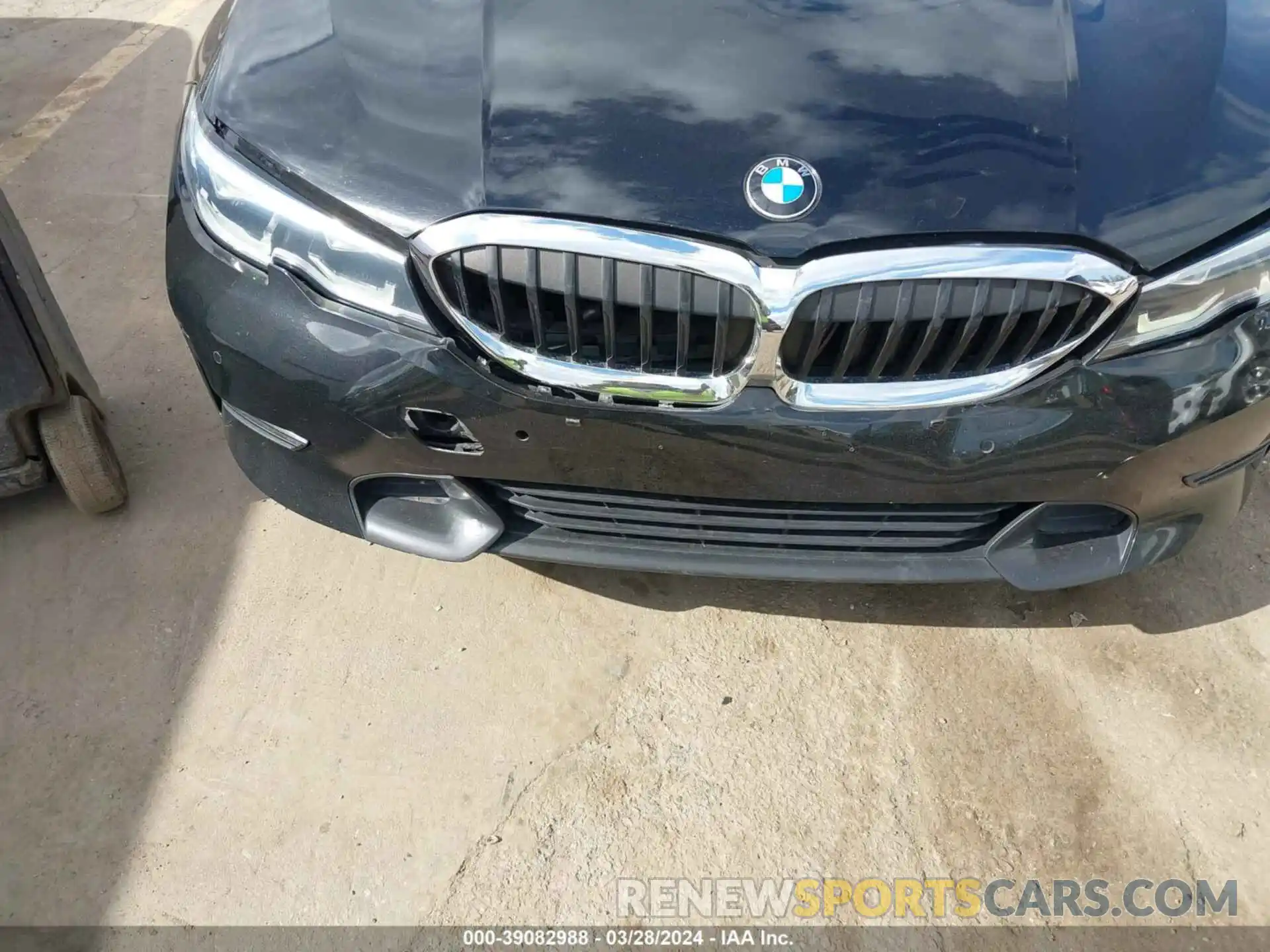 6 Фотография поврежденного автомобиля 3MW5R1J00L8B03698 BMW 330I 2020