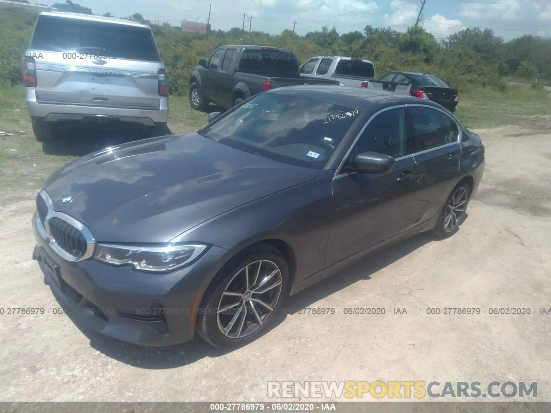 2 Photograph of a damaged car 3MW5R1J01L8B04634 BMW 330I 2020