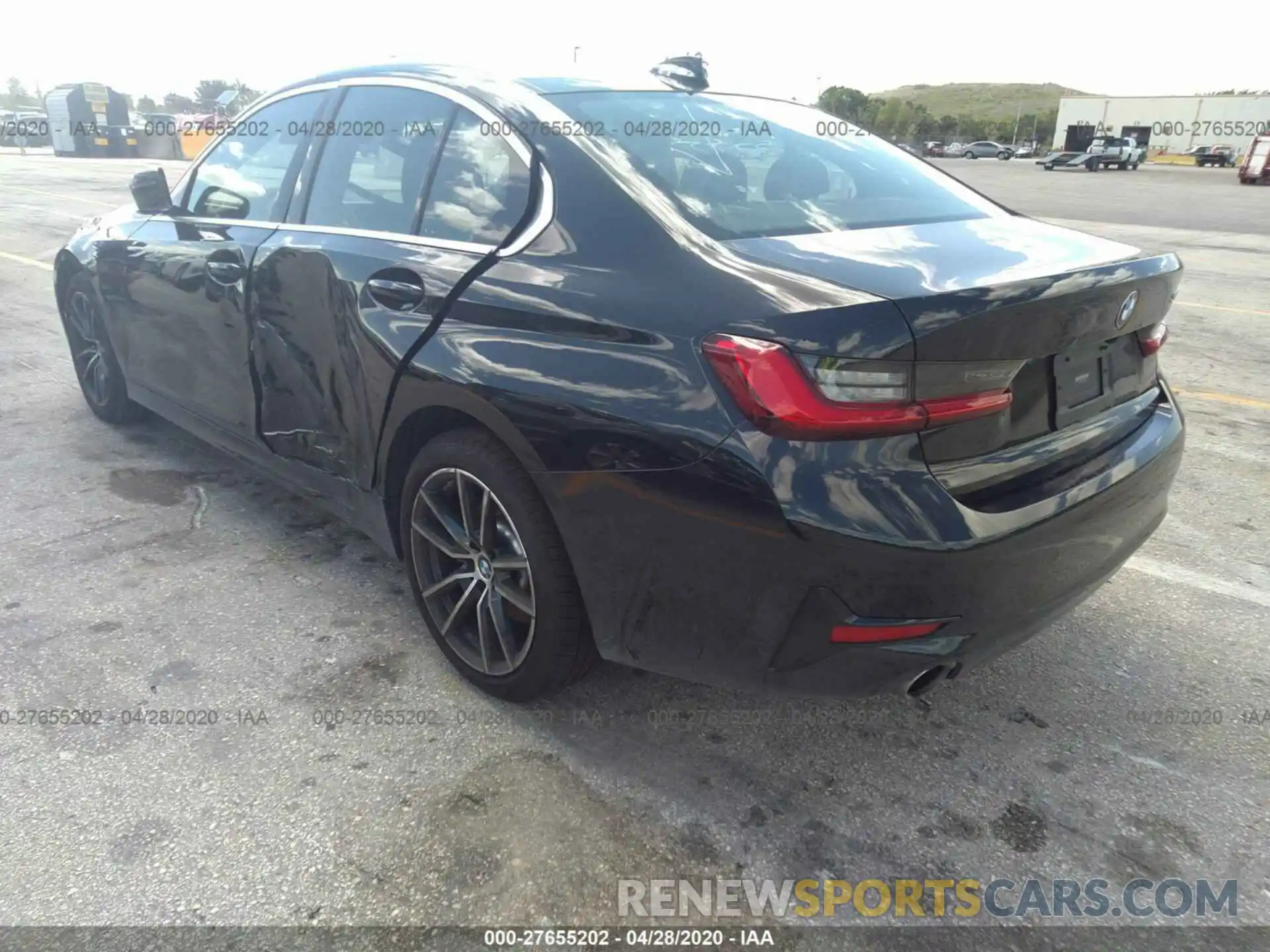 3 Photograph of a damaged car 3MW5R1J01L8B21708 BMW 330I 2020