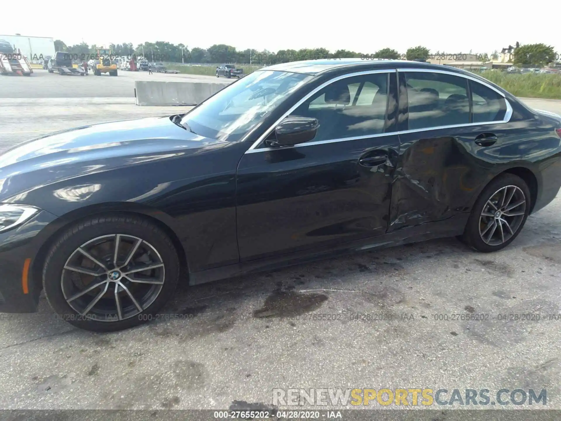 6 Photograph of a damaged car 3MW5R1J01L8B21708 BMW 330I 2020