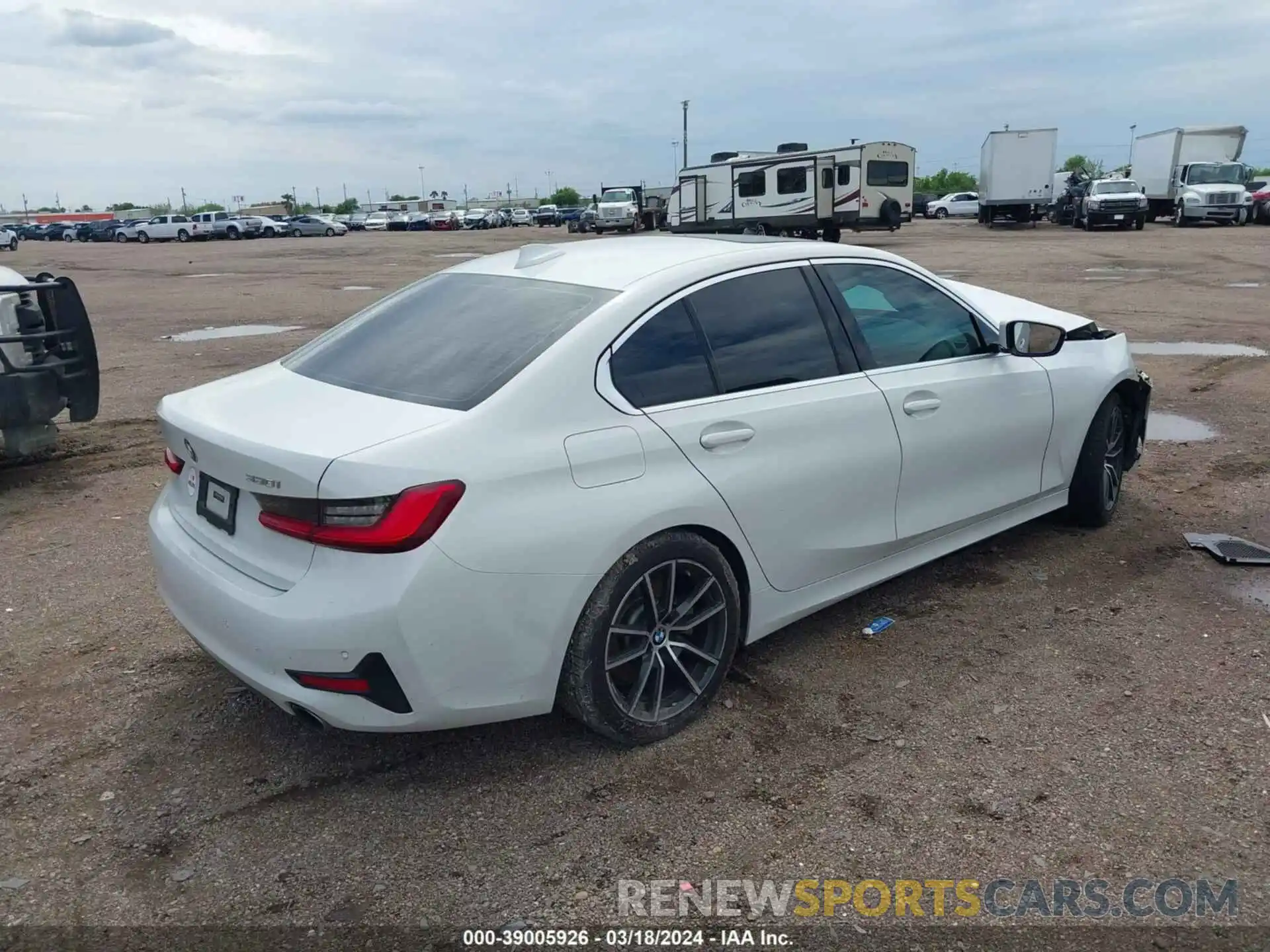 4 Photograph of a damaged car 3MW5R1J02L8B21376 BMW 330I 2020