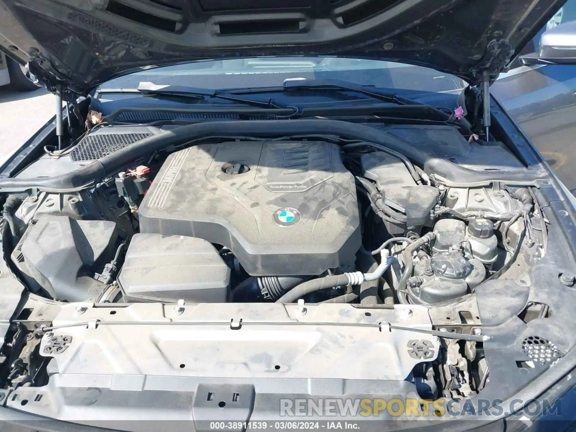 10 Photograph of a damaged car 3MW5R1J02L8B30868 BMW 330I 2020