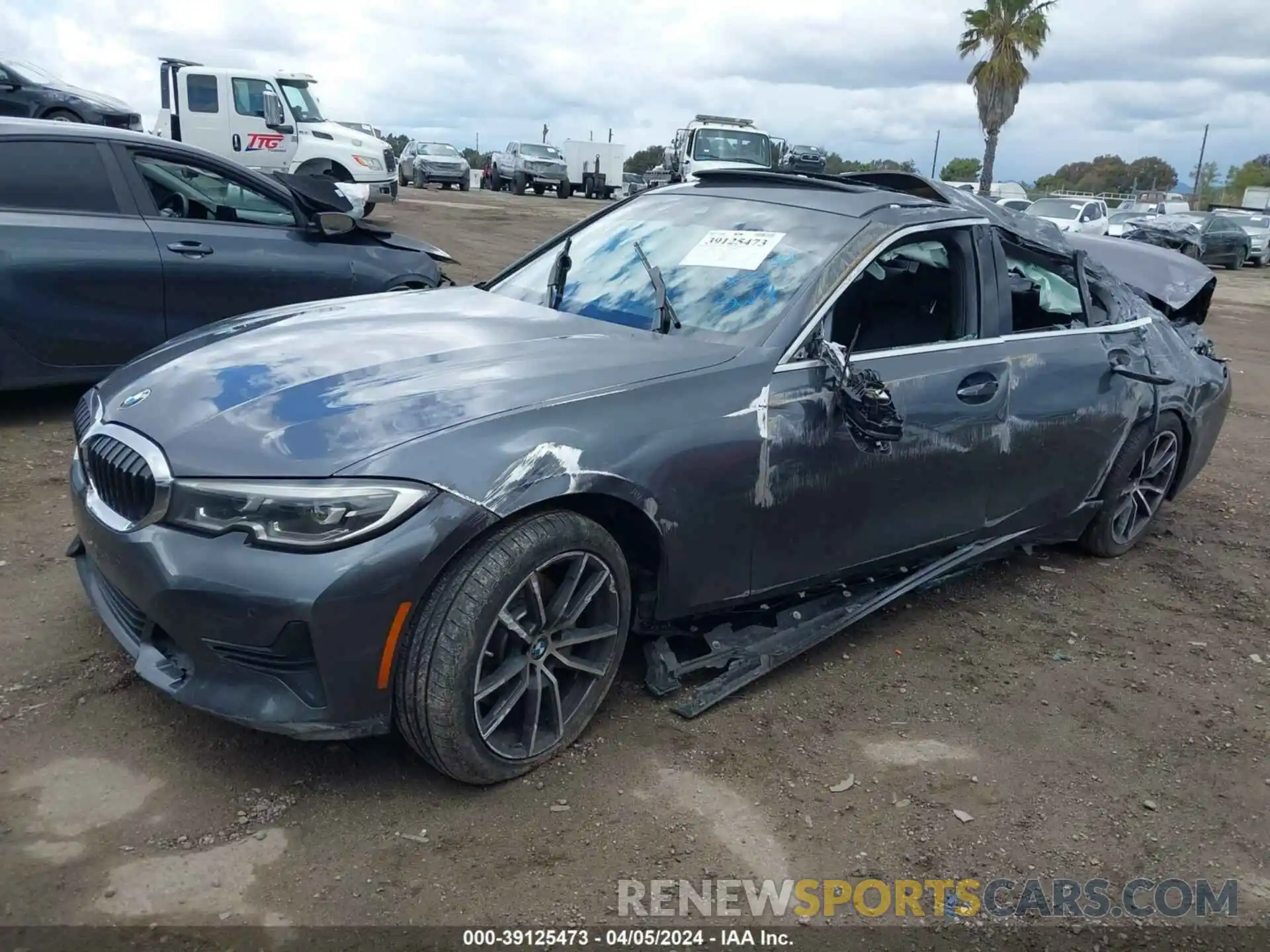 2 Photograph of a damaged car 3MW5R1J03L8B16834 BMW 330I 2020