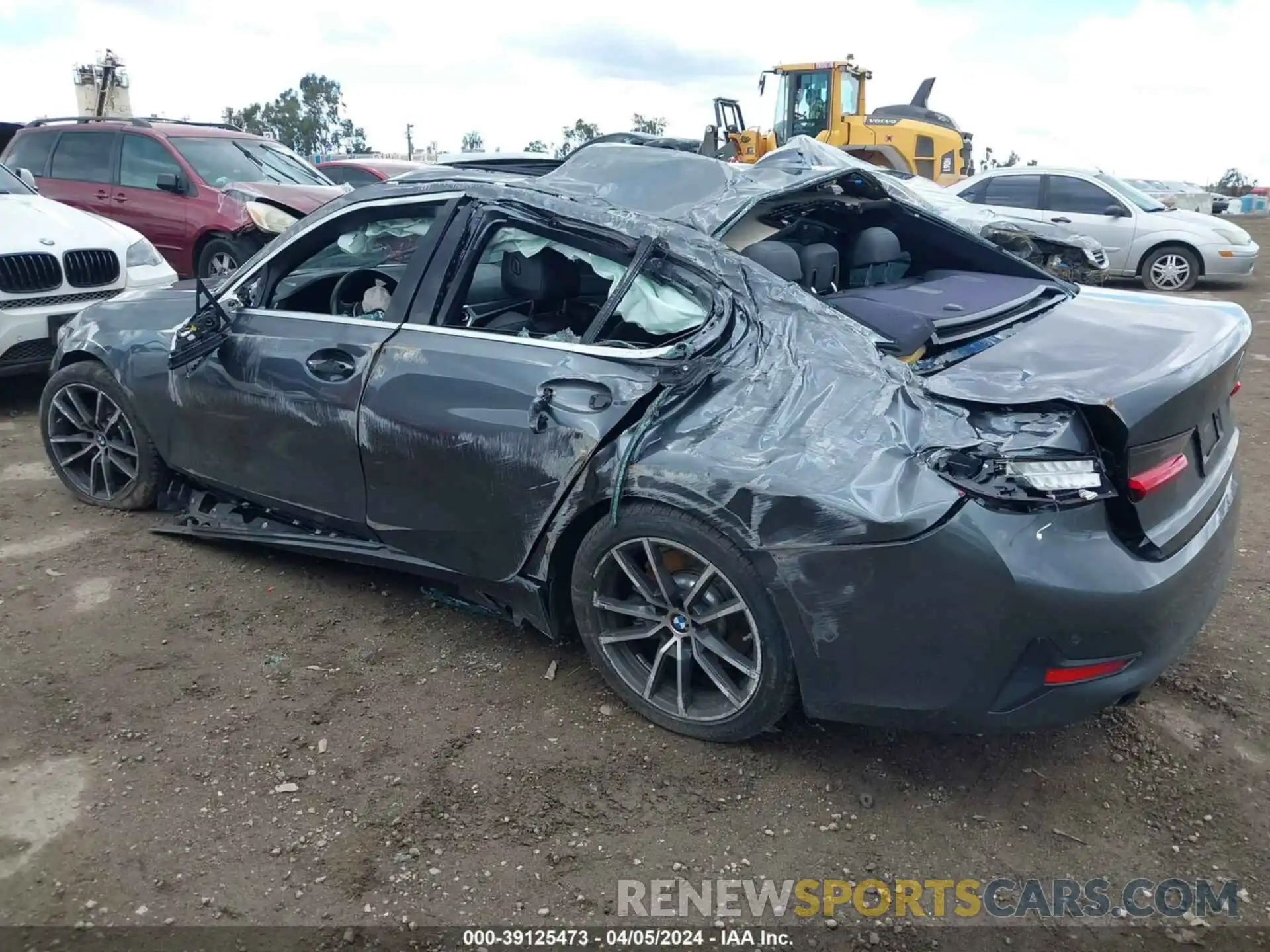 3 Photograph of a damaged car 3MW5R1J03L8B16834 BMW 330I 2020