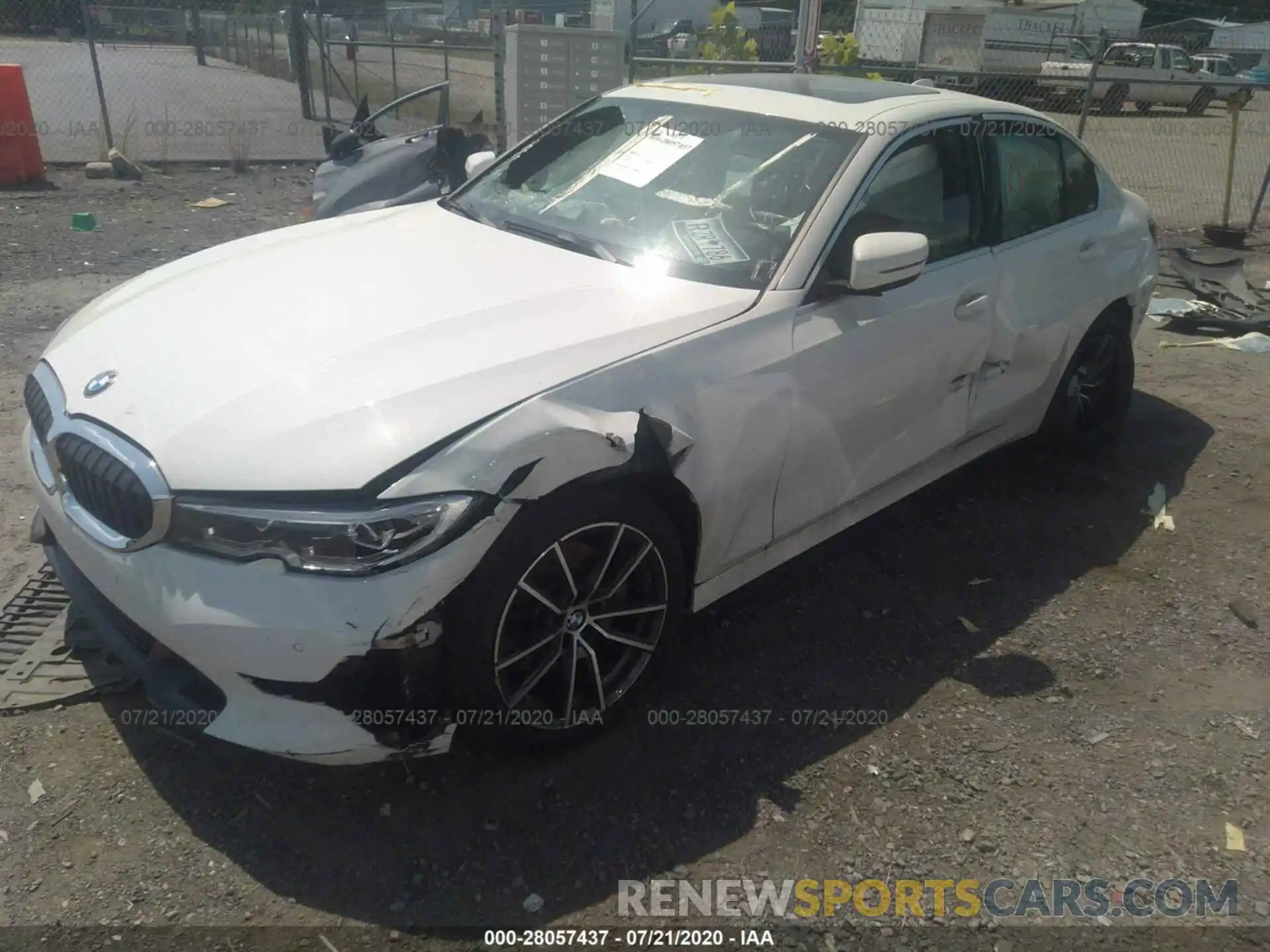 2 Photograph of a damaged car 3MW5R1J04L8B07205 BMW 330I 2020