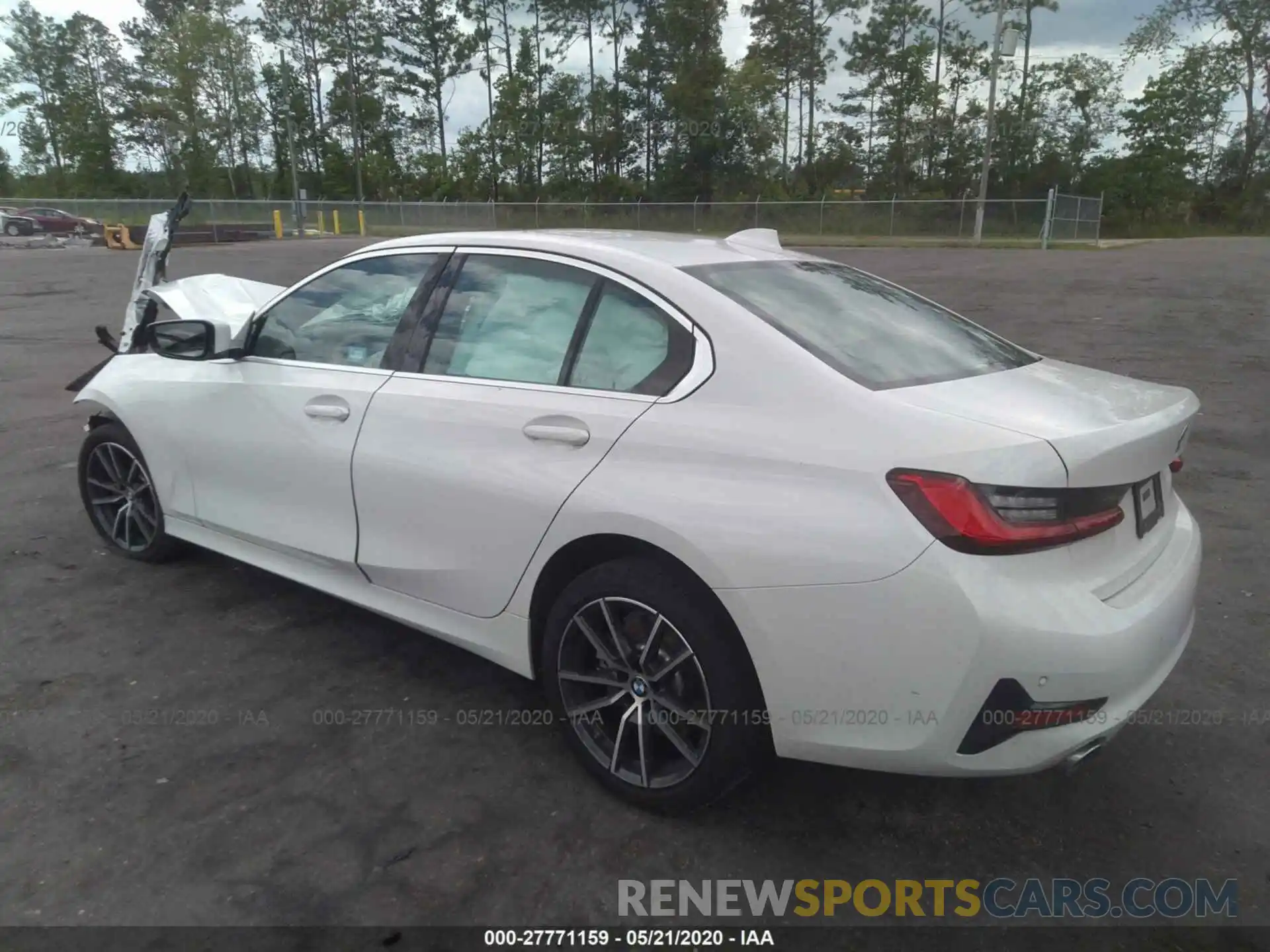 3 Photograph of a damaged car 3MW5R1J04L8B12033 BMW 330I 2020