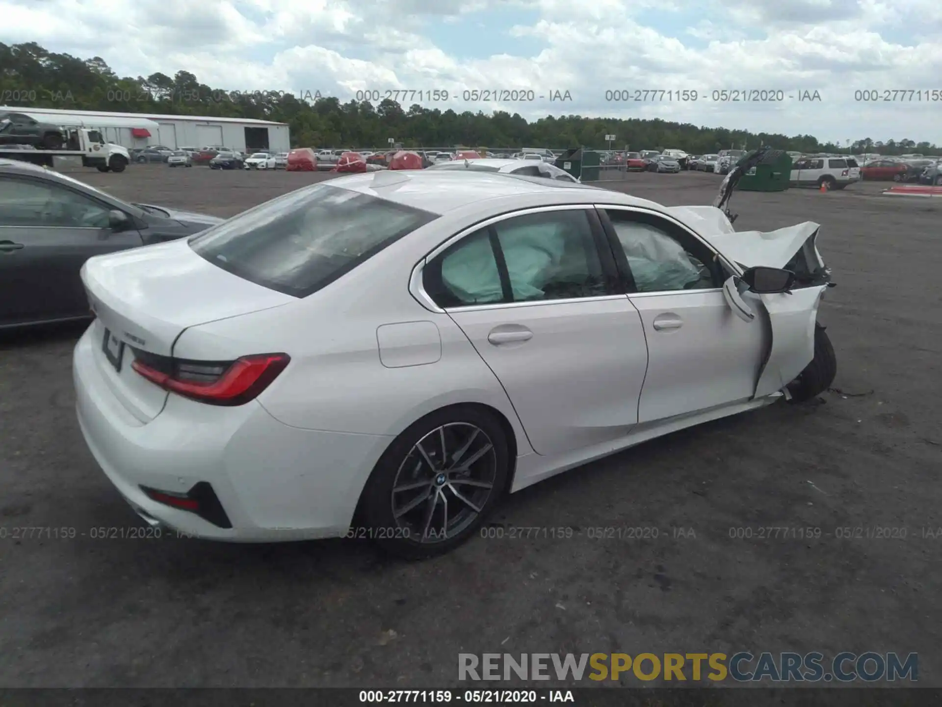 4 Photograph of a damaged car 3MW5R1J04L8B12033 BMW 330I 2020