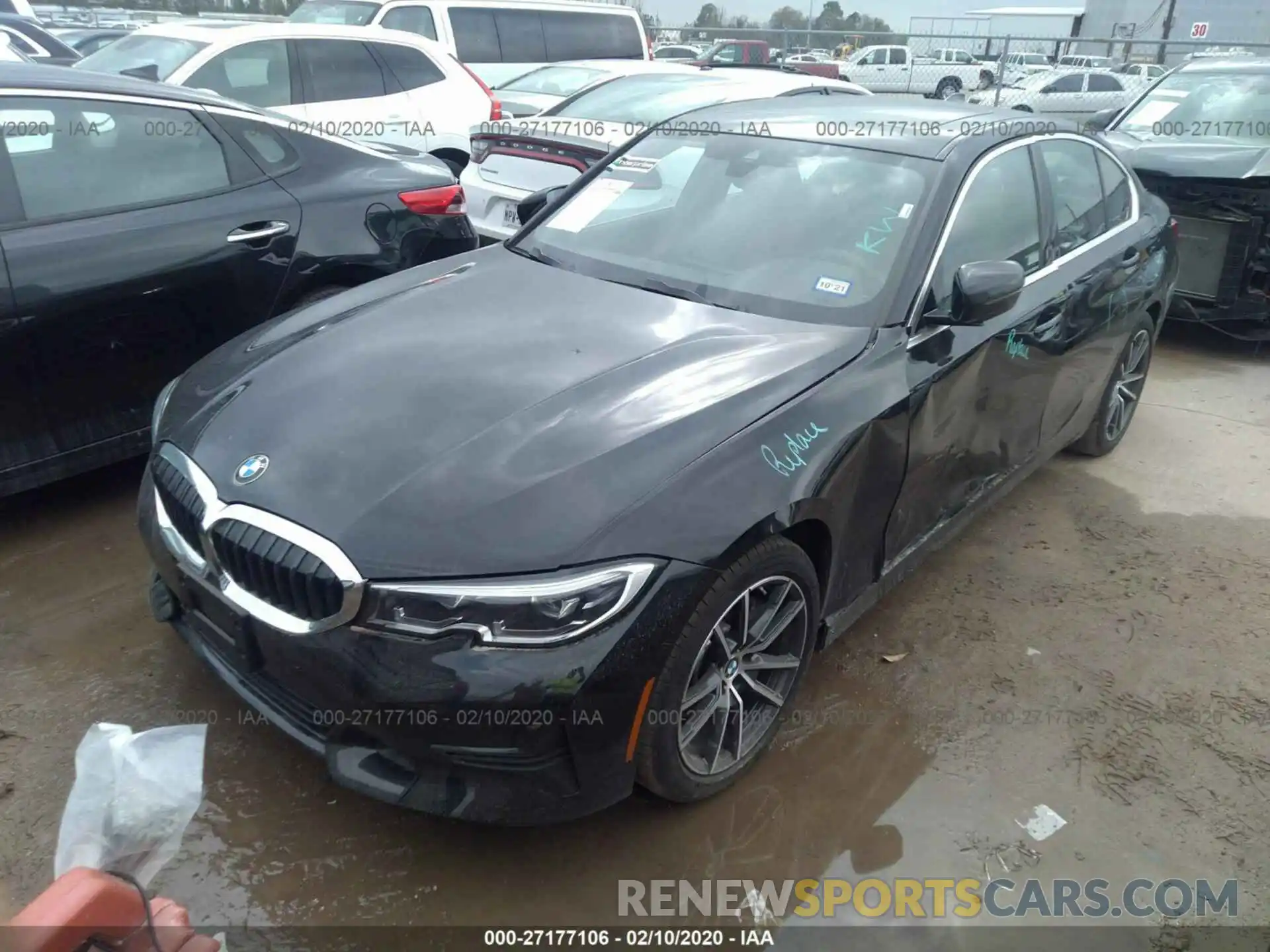 2 Photograph of a damaged car 3MW5R1J05L8B05592 BMW 330I 2020