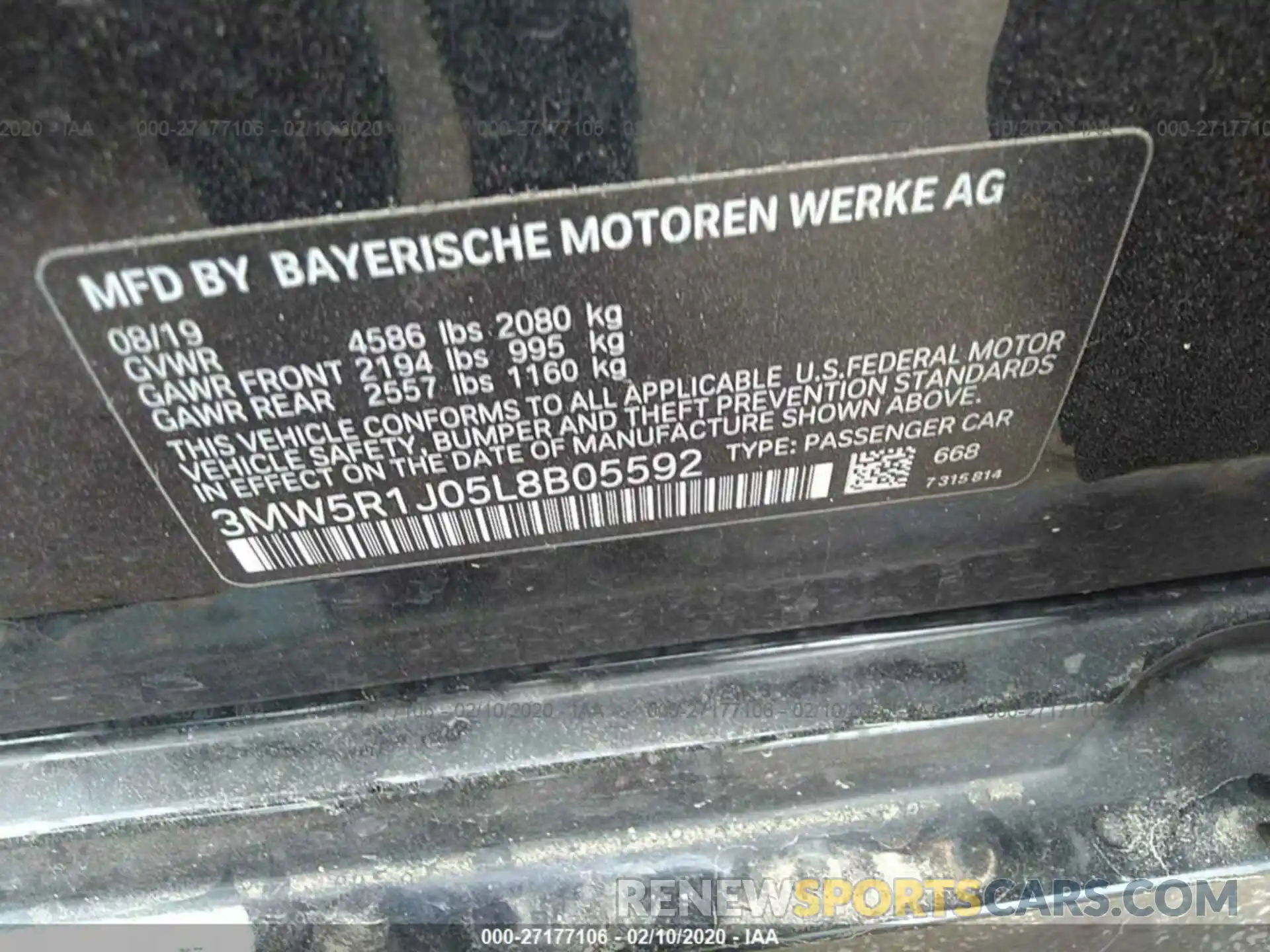 9 Photograph of a damaged car 3MW5R1J05L8B05592 BMW 330I 2020