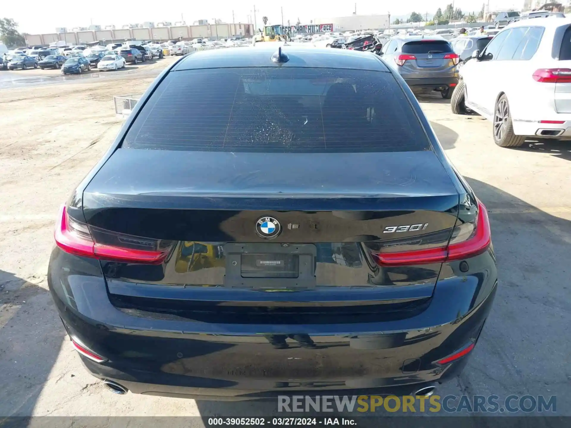 16 Photograph of a damaged car 3MW5R1J06L8B34051 BMW 330I 2020