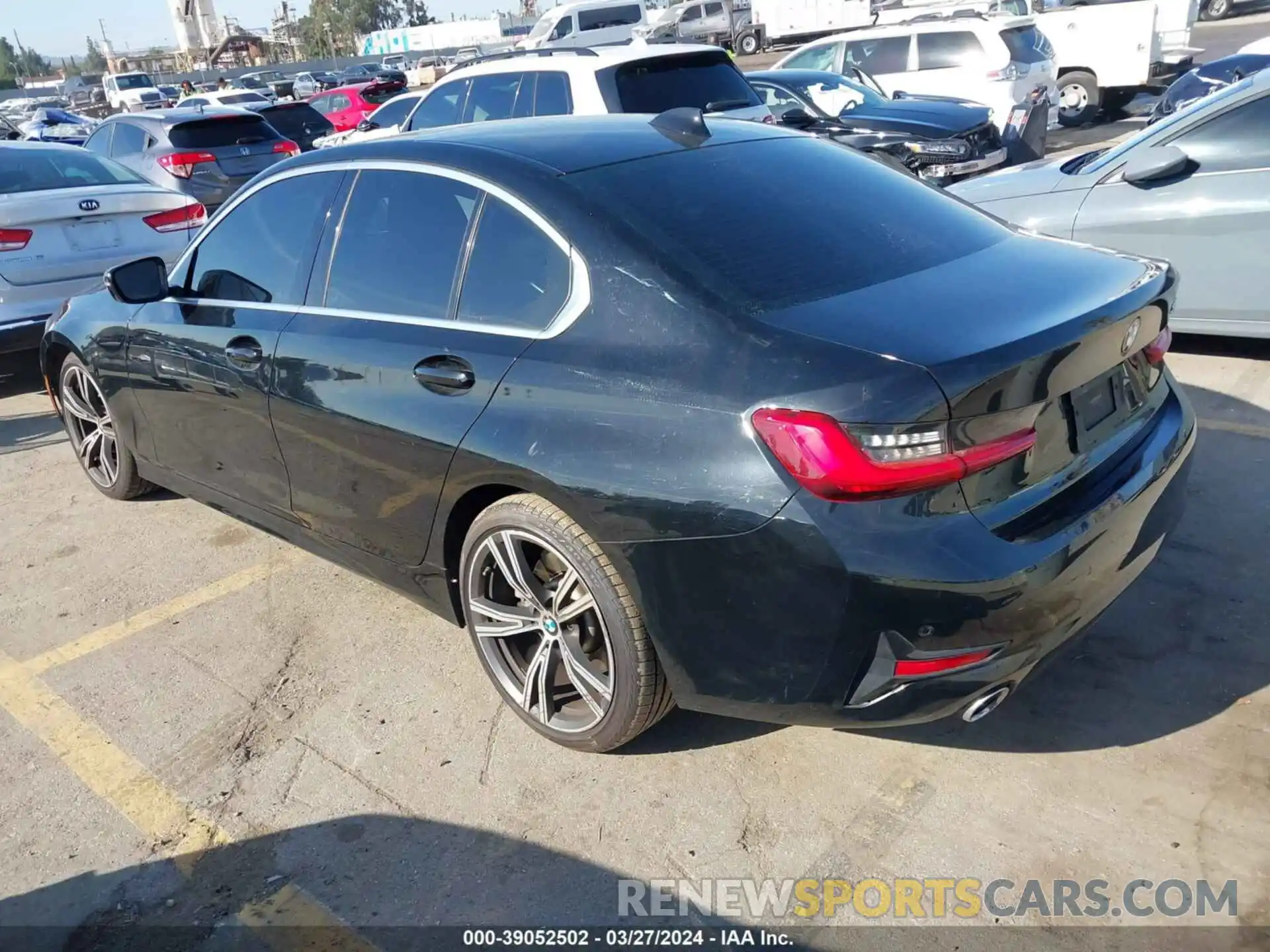 3 Photograph of a damaged car 3MW5R1J06L8B34051 BMW 330I 2020