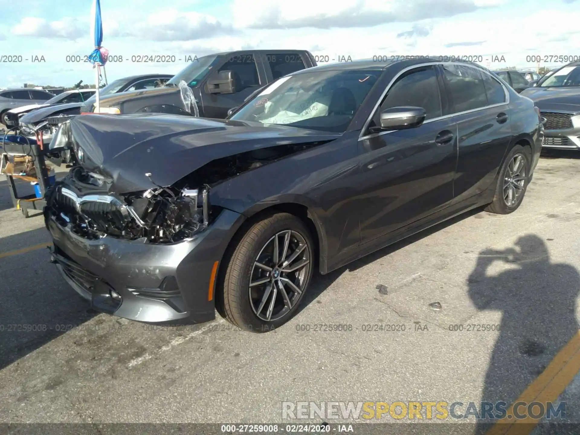 2 Photograph of a damaged car 3MW5R1J07L8B10664 BMW 330I 2020