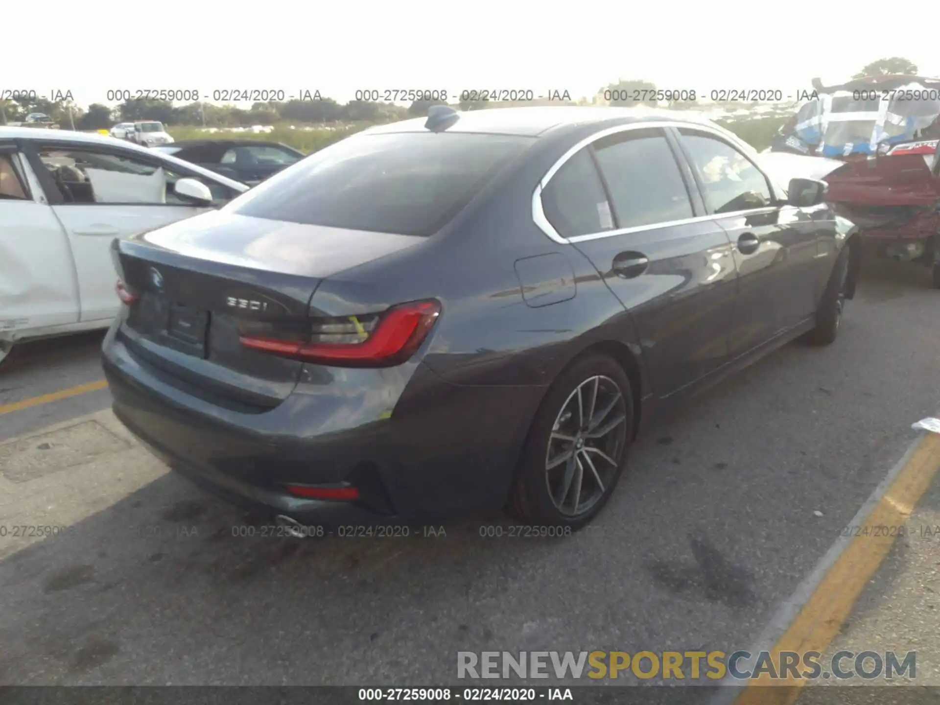 4 Photograph of a damaged car 3MW5R1J07L8B10664 BMW 330I 2020