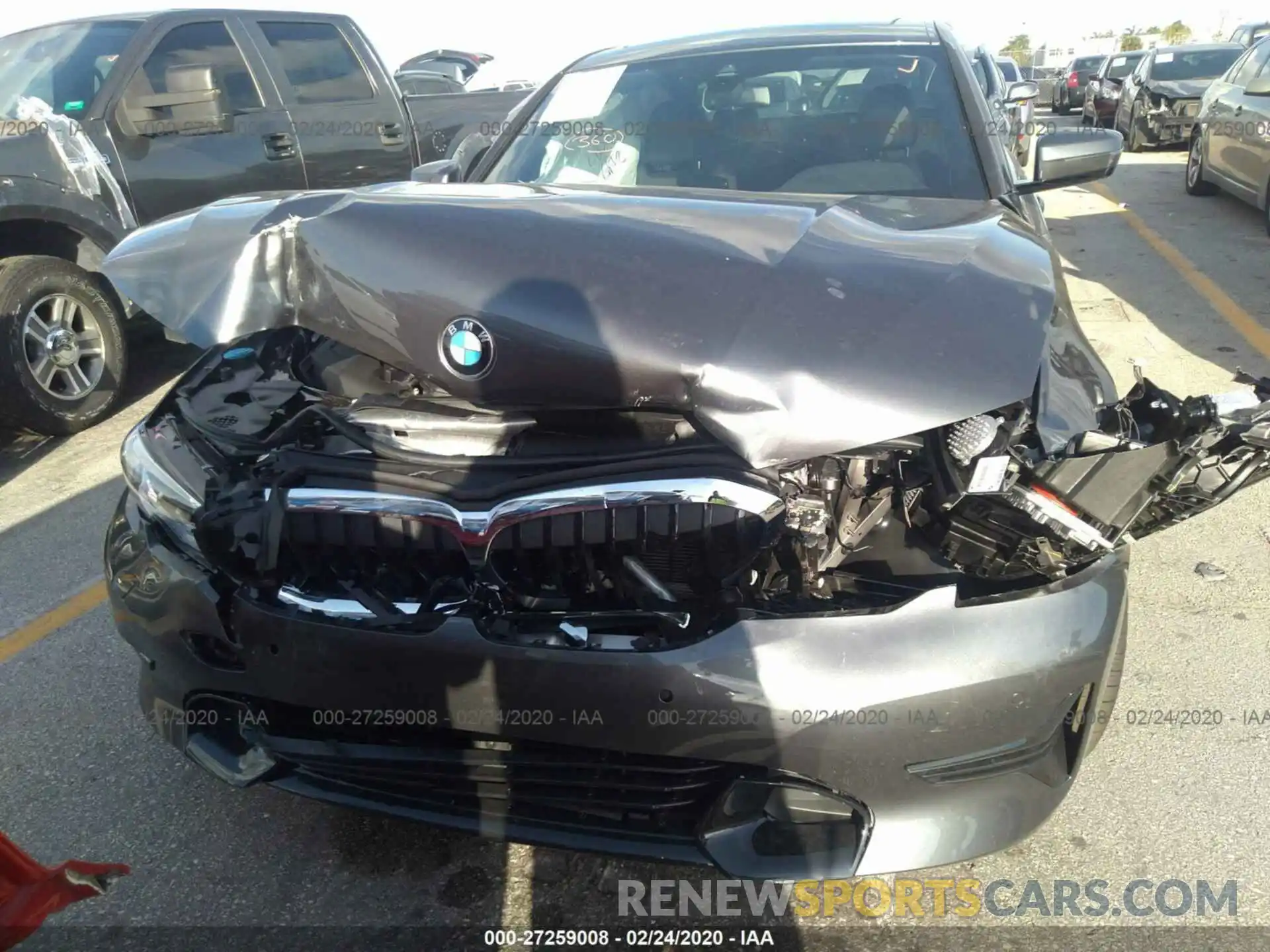 6 Фотография поврежденного автомобиля 3MW5R1J07L8B10664 BMW 330I 2020