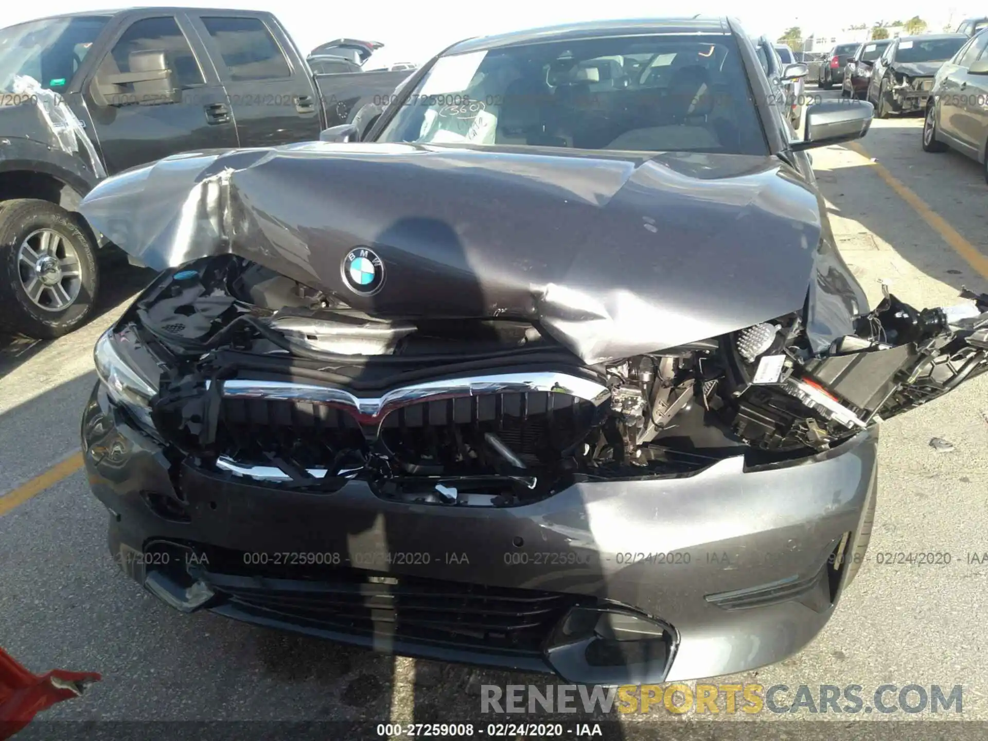 6 Photograph of a damaged car 3MW5R1J07L8B10664 BMW 330I 2020