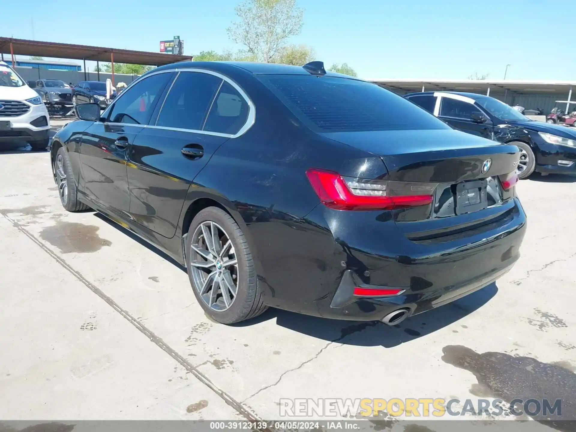 3 Photograph of a damaged car 3MW5R1J07L8B15086 BMW 330I 2020