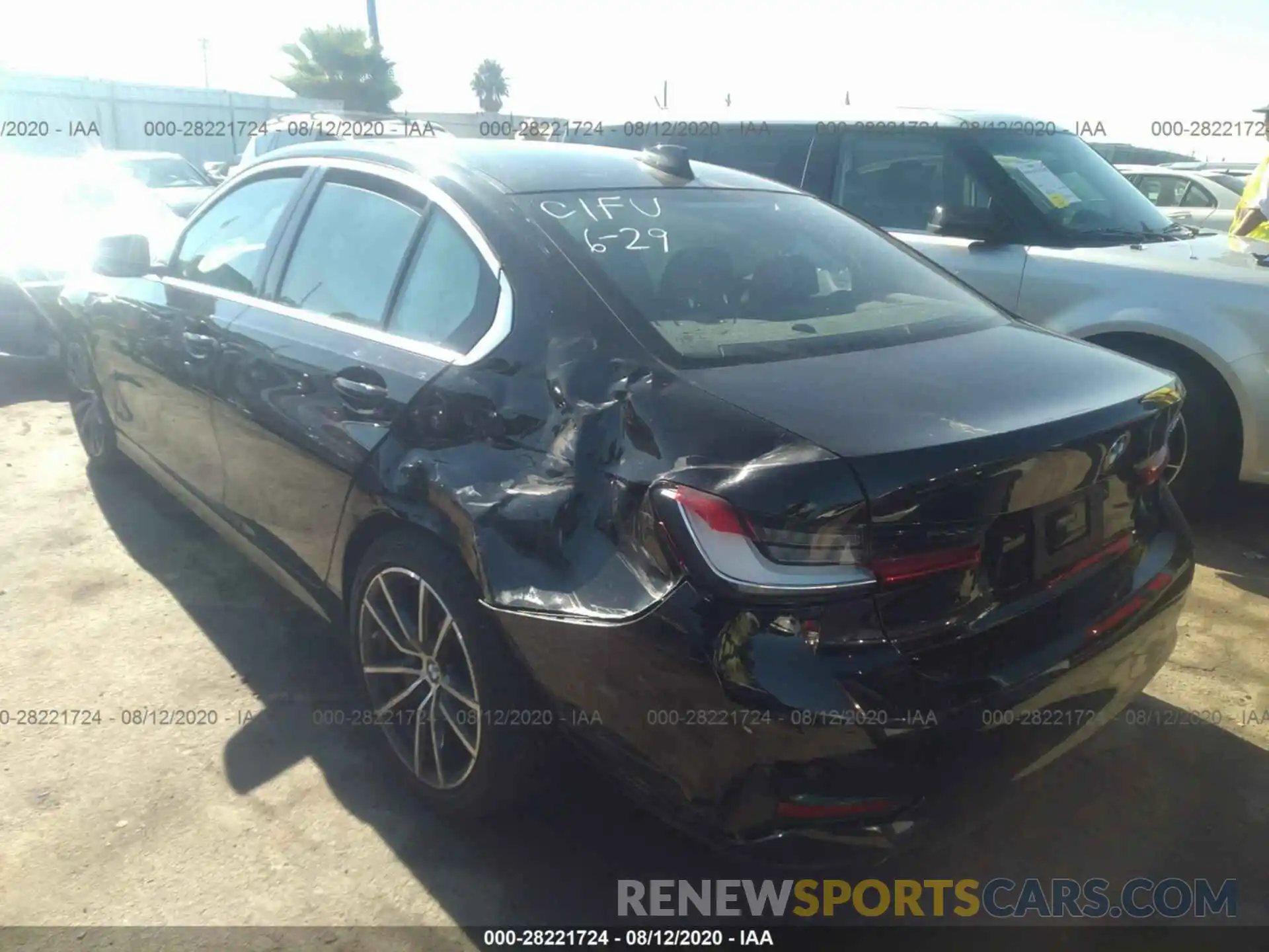 3 Photograph of a damaged car 3MW5R1J07L8B30395 BMW 330I 2020