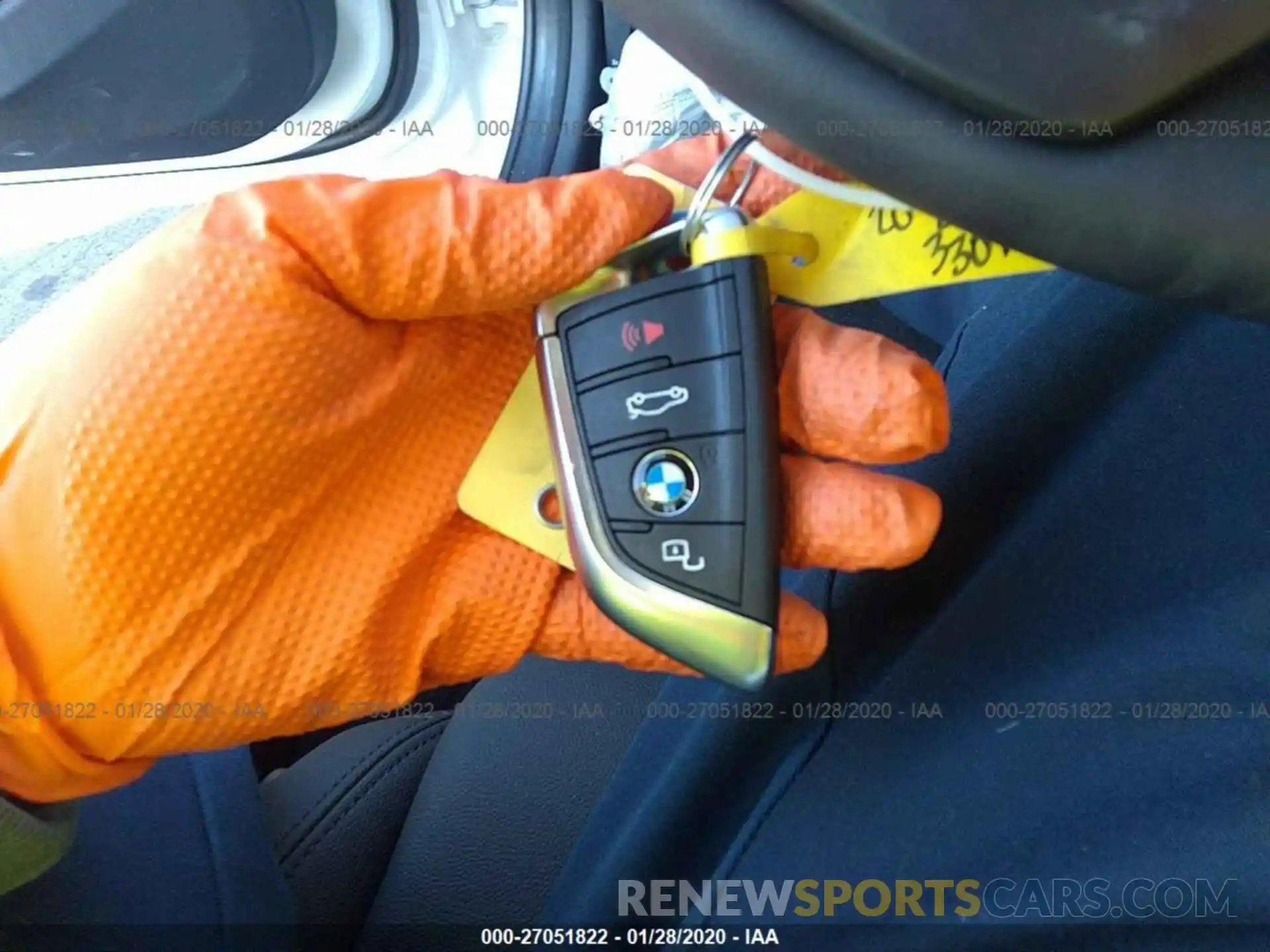 11 Photograph of a damaged car 3MW5R1J09L8B09824 BMW 330I 2020