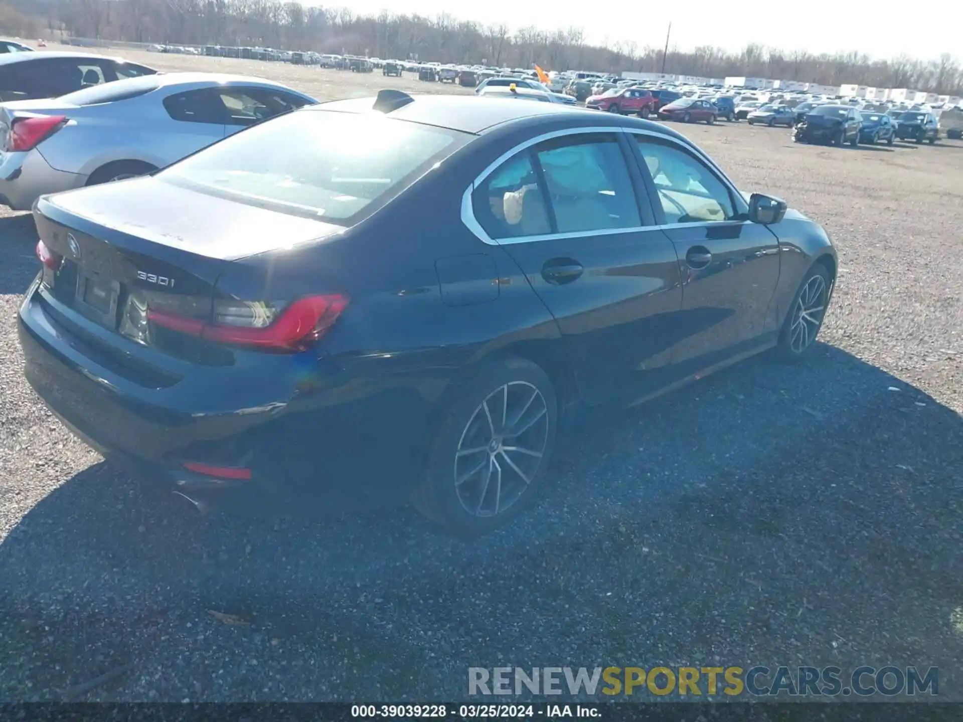 4 Photograph of a damaged car 3MW5R1J0XL8B07418 BMW 330I 2020